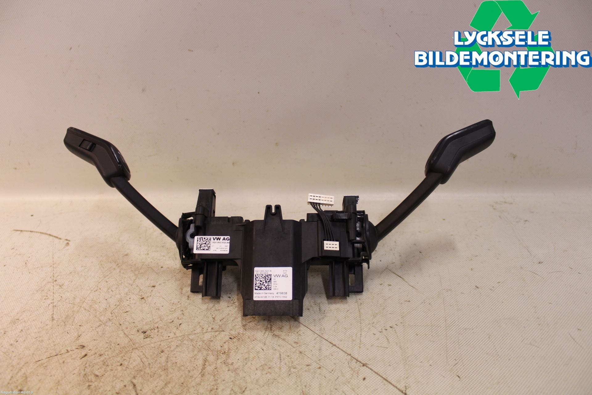 Volkswagen VW PASSAT 15-19 Spakcentral