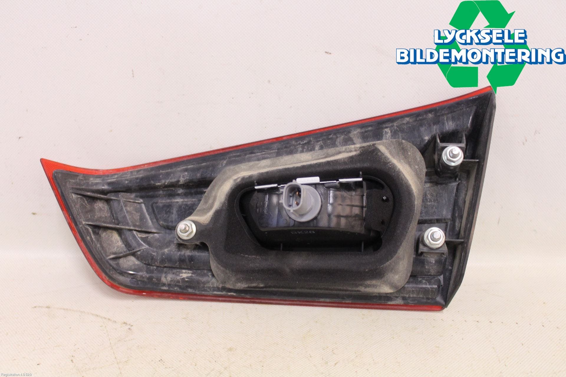 Mitsubishi ASX 10-22 Bakljus Lucka Vä