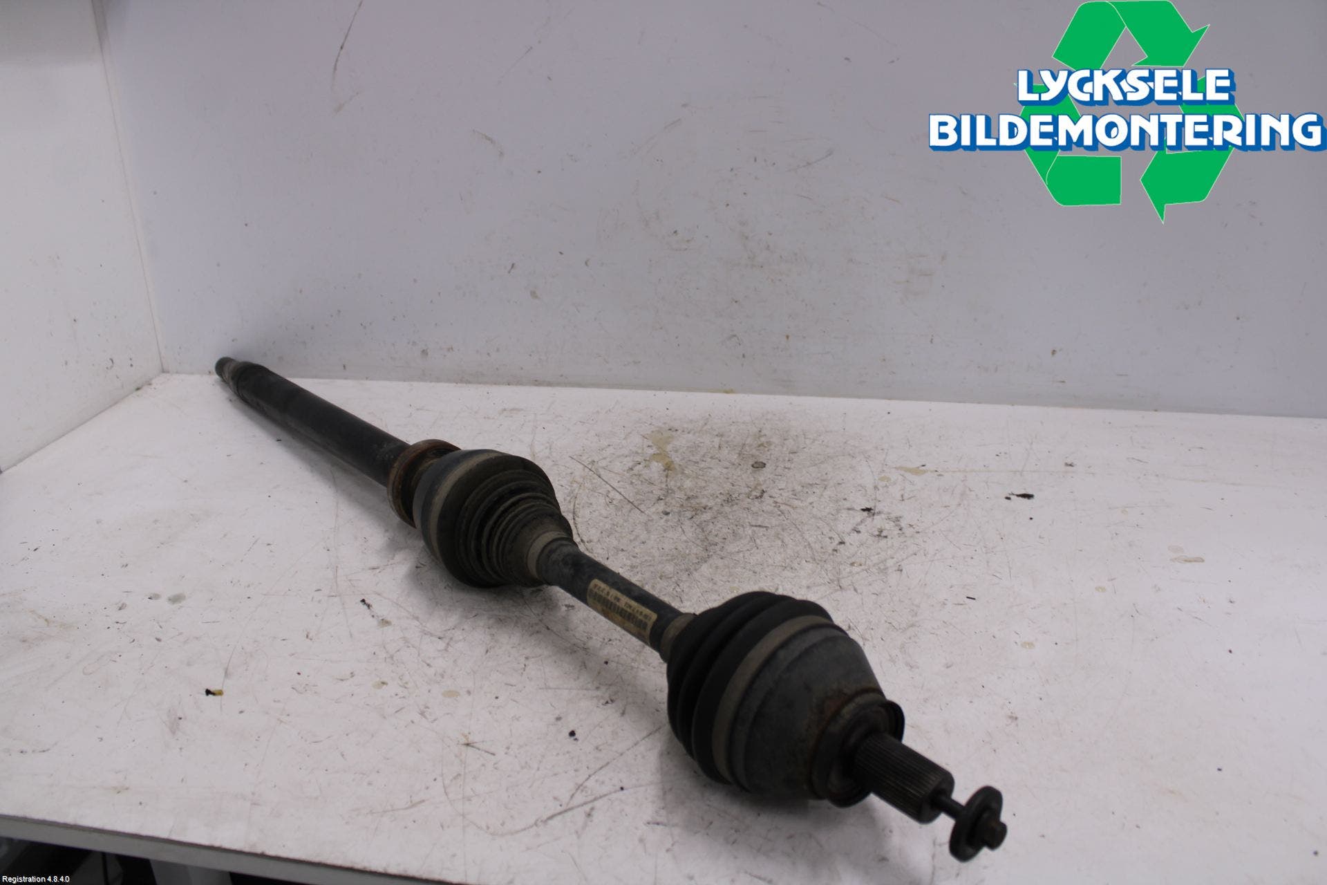 Volvo V70 08-13 Drivaxel Fram Höger