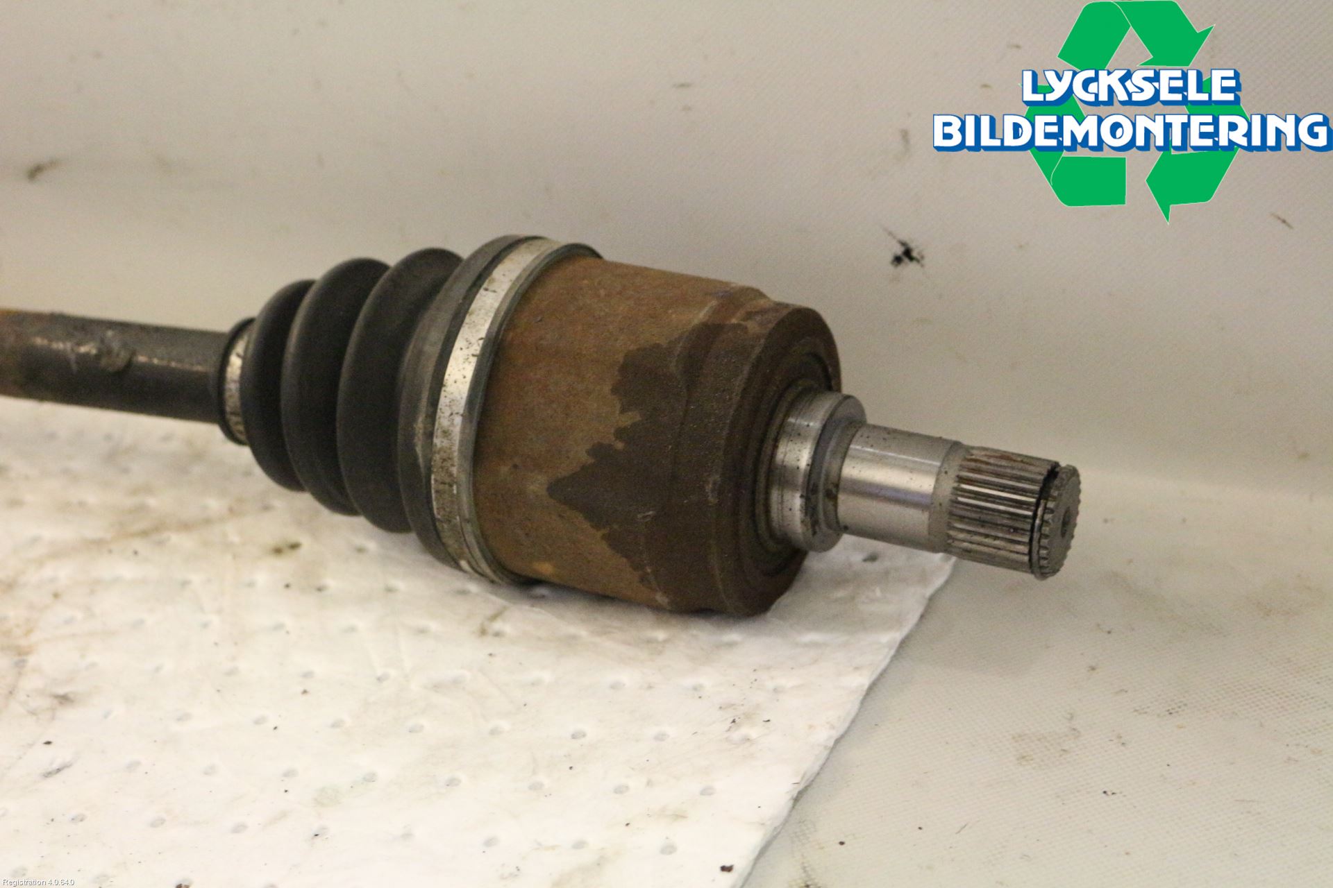 Honda CR-V 07-12 Drivaxel Fram Vänster