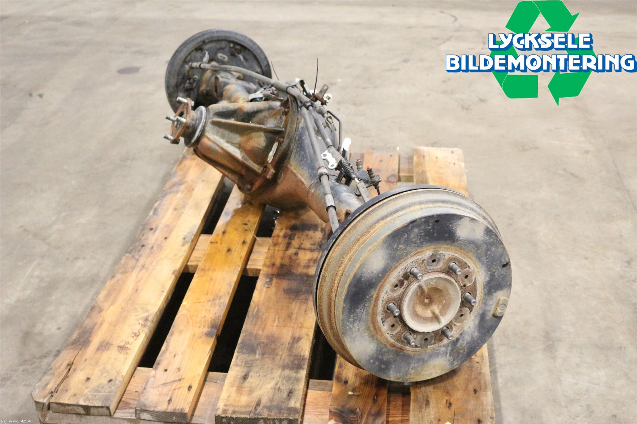 Toyota HILUX 16- Bakaxel