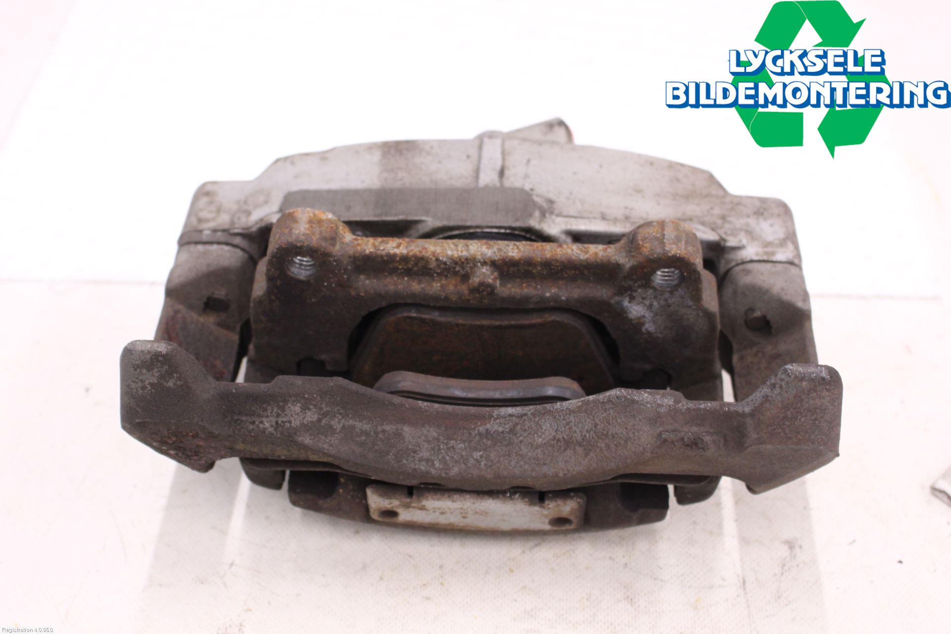 Volvo XC70 14-16 Bromsok Fram Höger