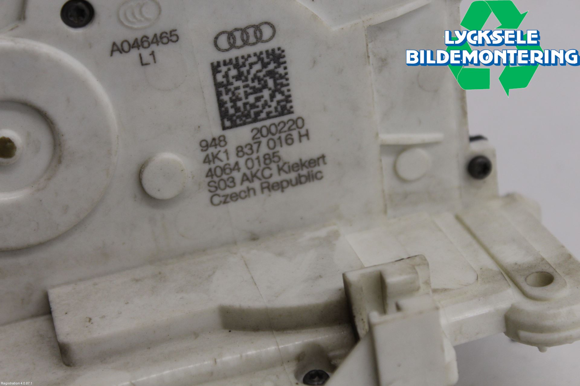 Audi A6 F2/C8 19- Låskista-Dörrlås