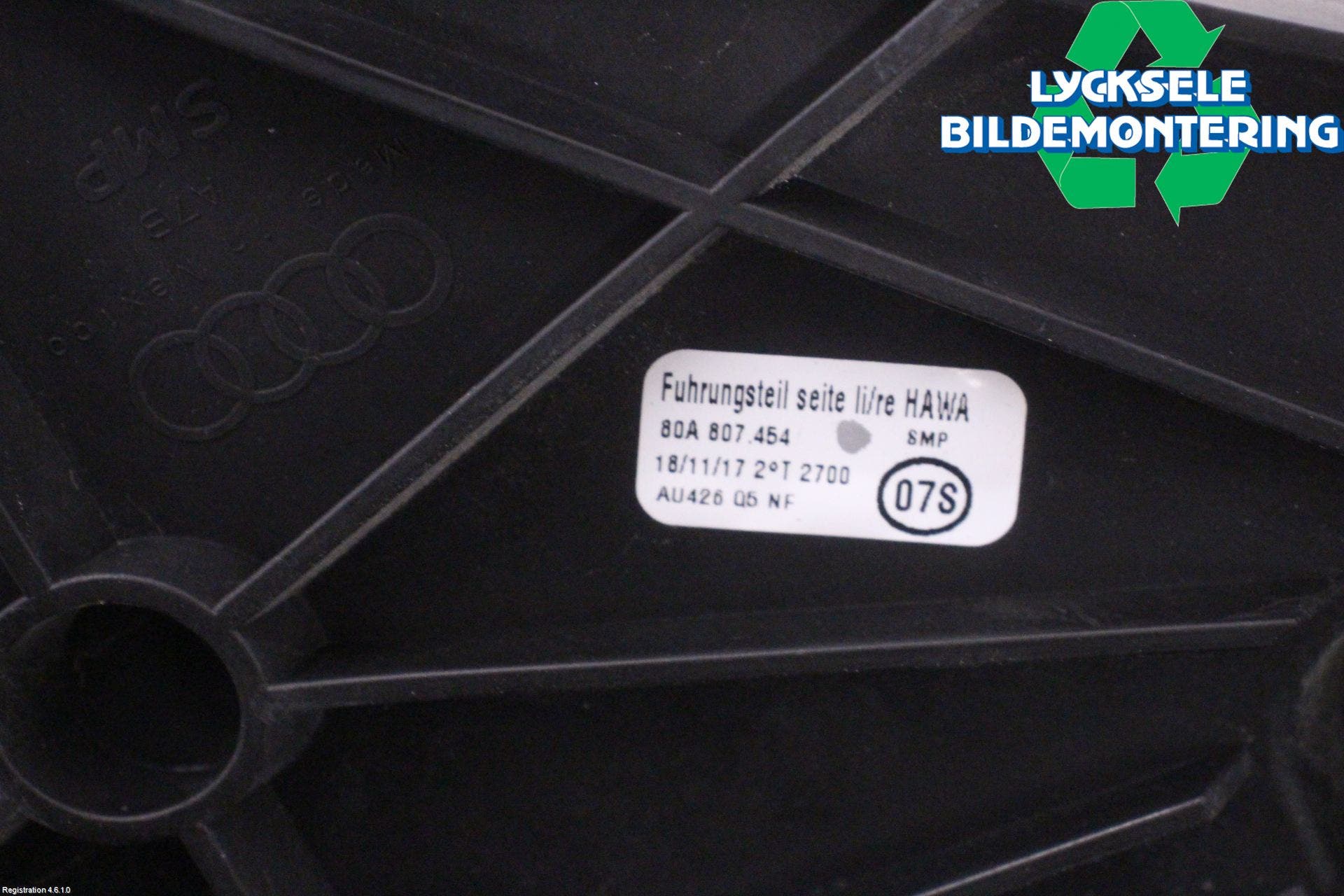 Audi Q5/SQ5 17- Stötfångarfäste Bak Hö