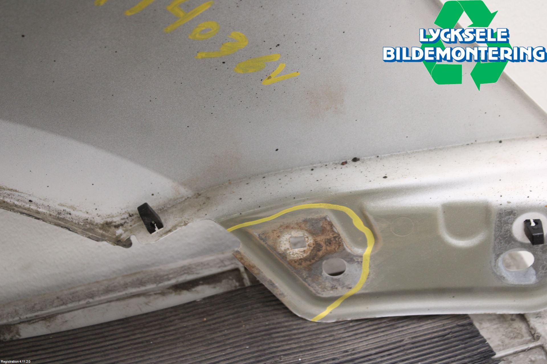 Volkswagen VW PASSAT 11-14 Skärm Fram Vänster