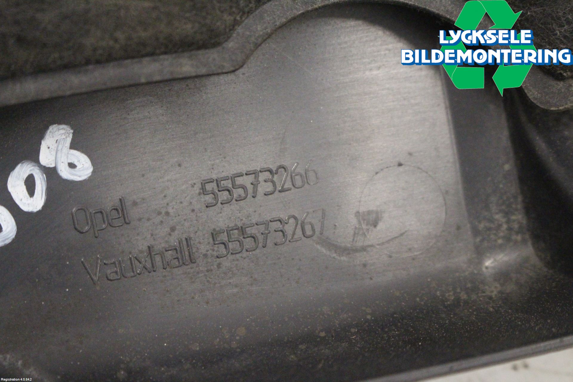 Opel ASTRA J 10-15 Motorkåpa