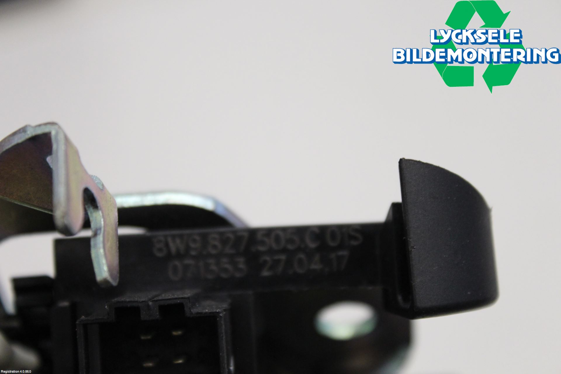 Audi A4/S4 B9 16-19 Låskista Baklucka