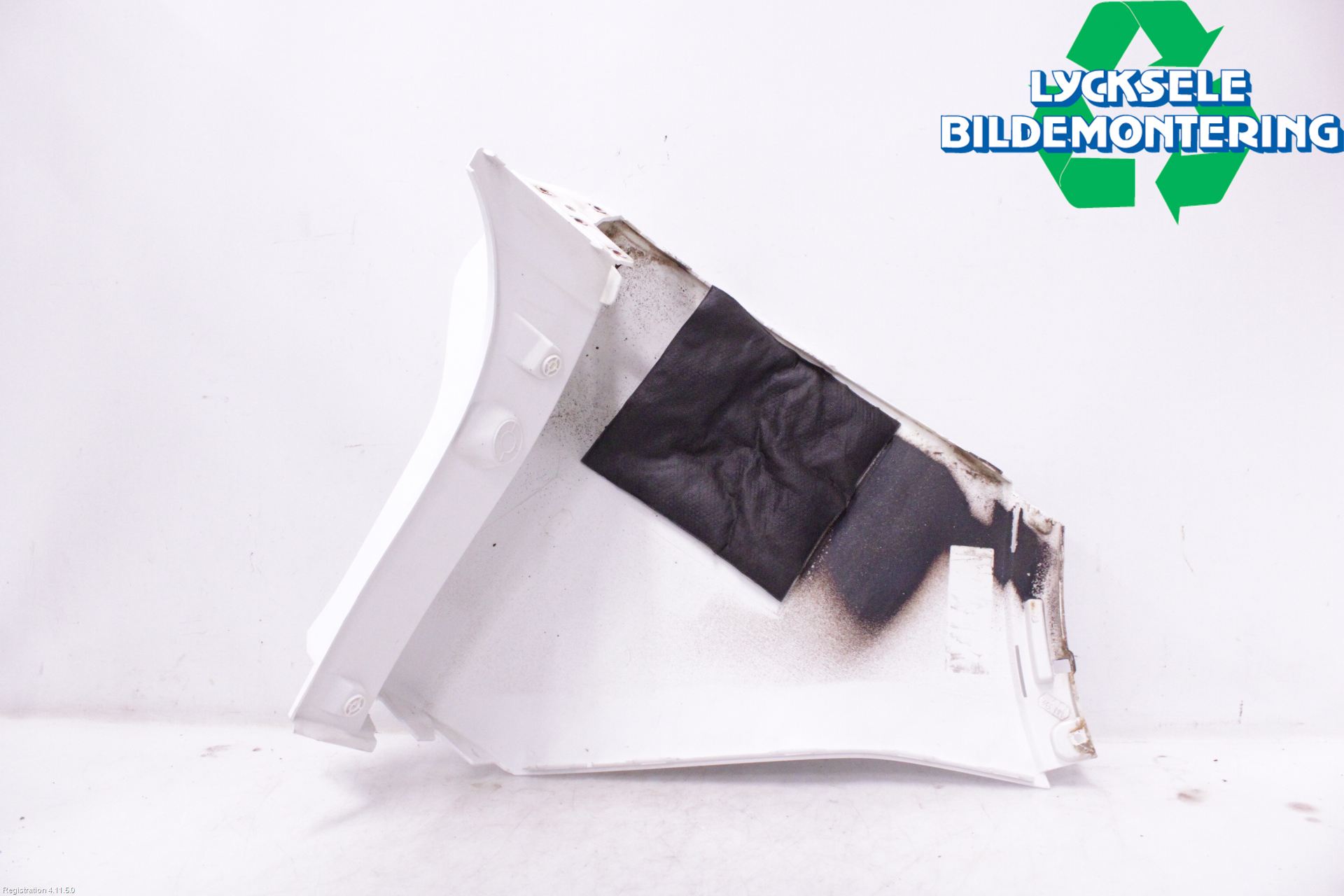 Ford KUGA 13-16 Stötfångardel Bak Hö