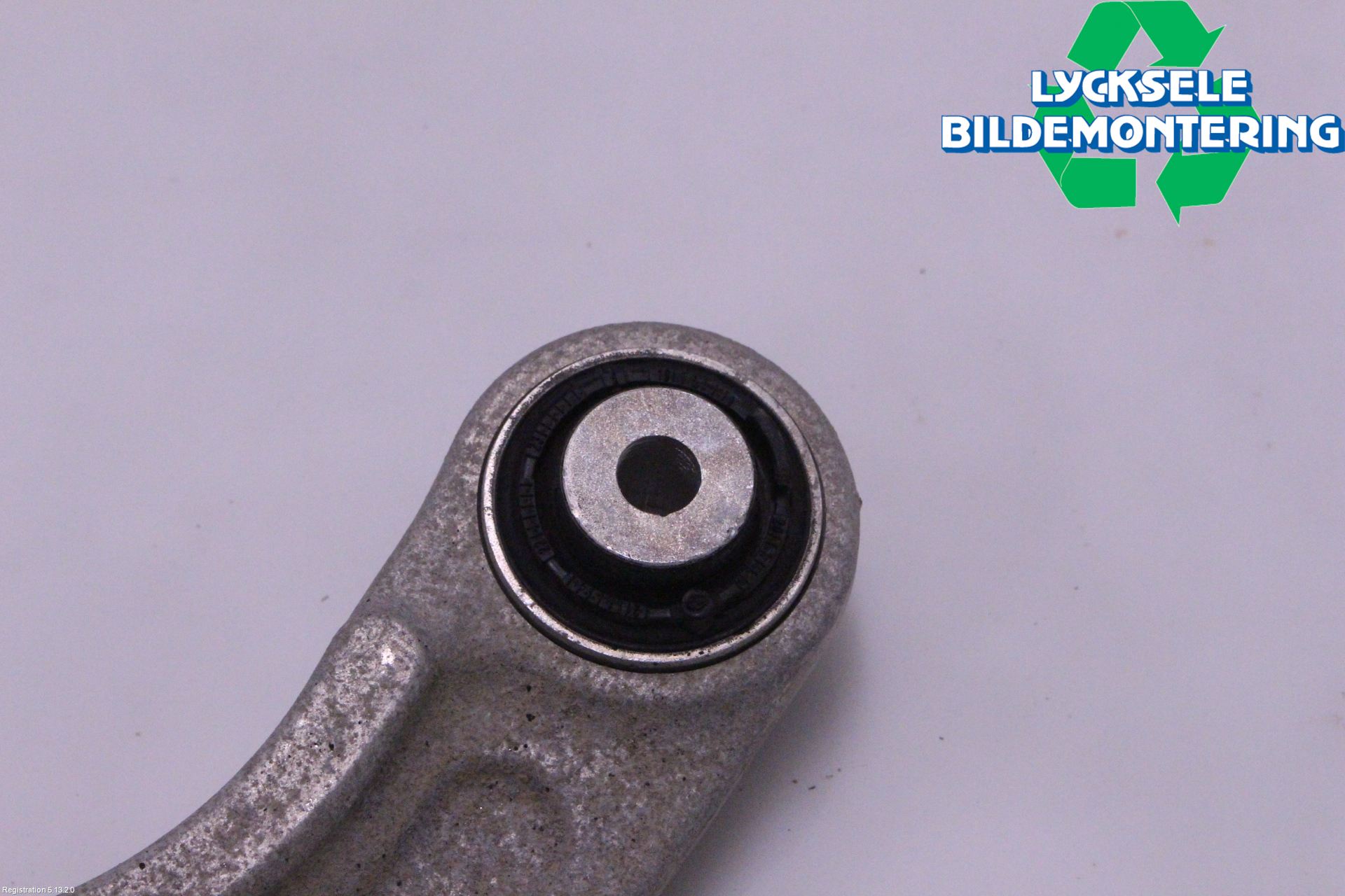 Volkswagen VW ID.7/TOURER 24- Bärarm Bak Övre Höger