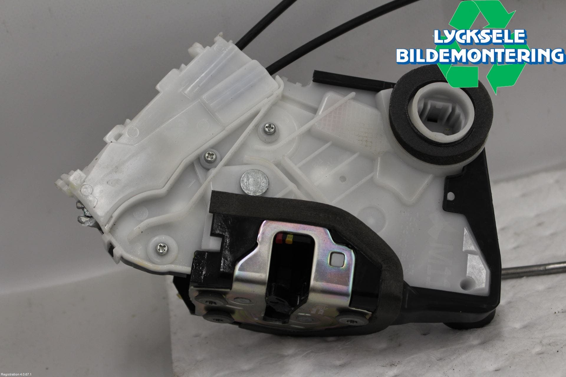 Subaru OUTBACK 15-20 Låskista-Dörrlås