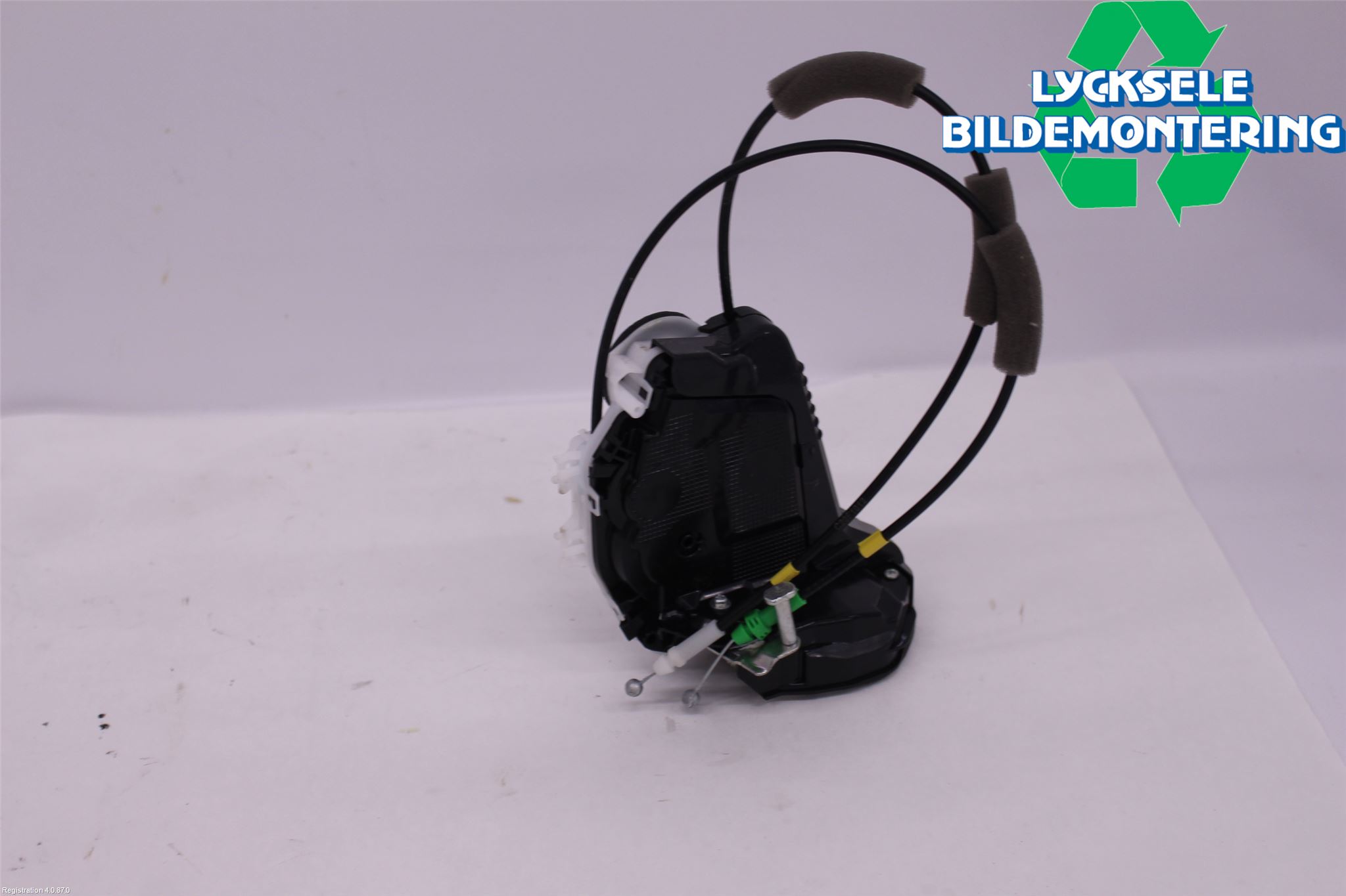 Toyota YARIS XP21 20- Låskista-Dörrlås