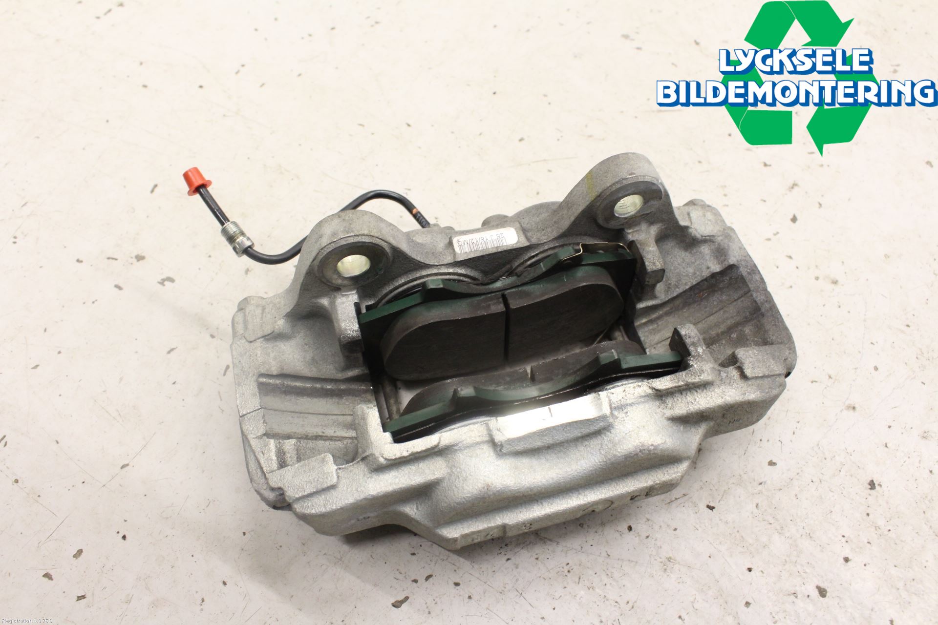 Toyota HILUX 16- Bromsok Fram Höger