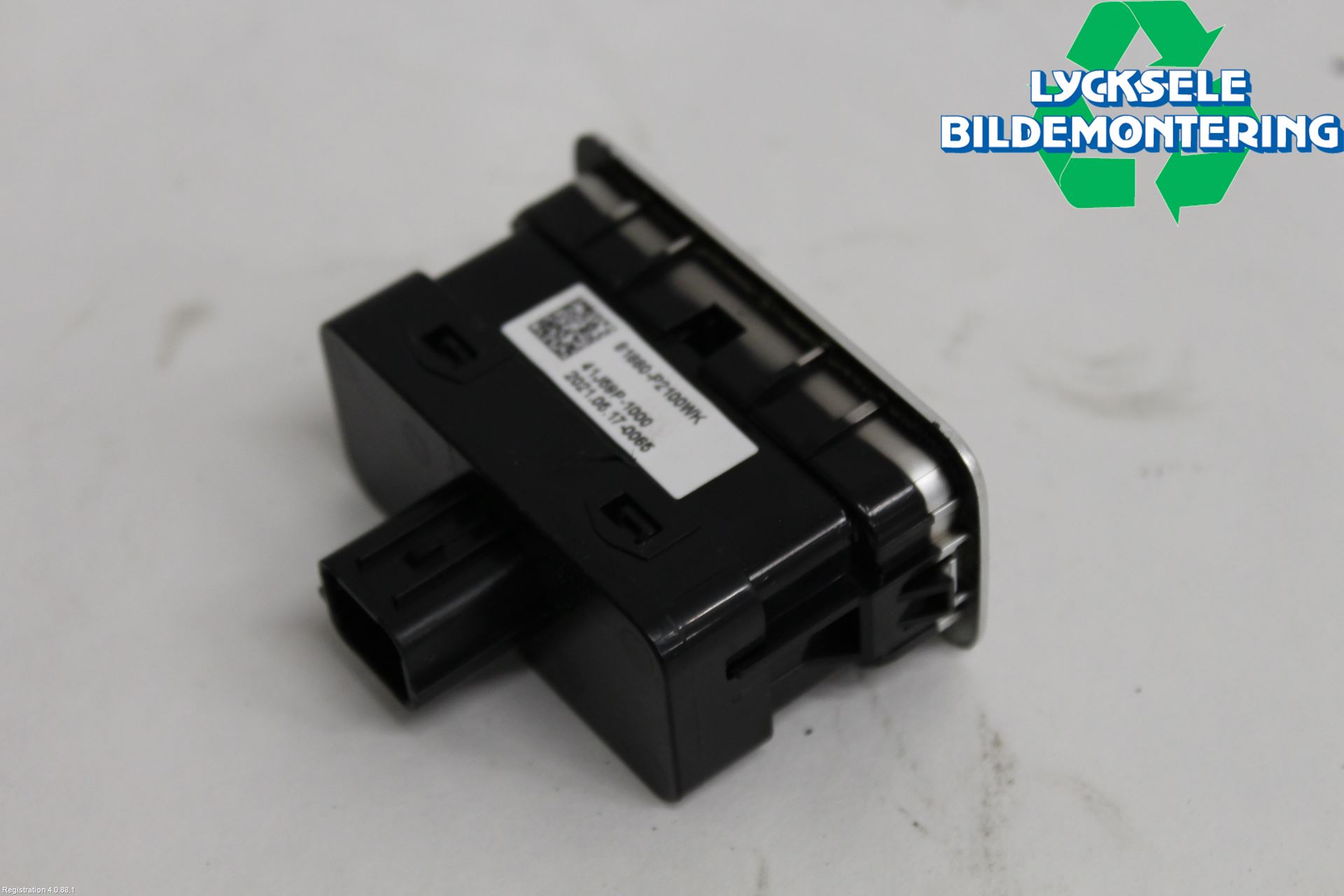 Kia SORENTO 21- Strömställare Baklucka