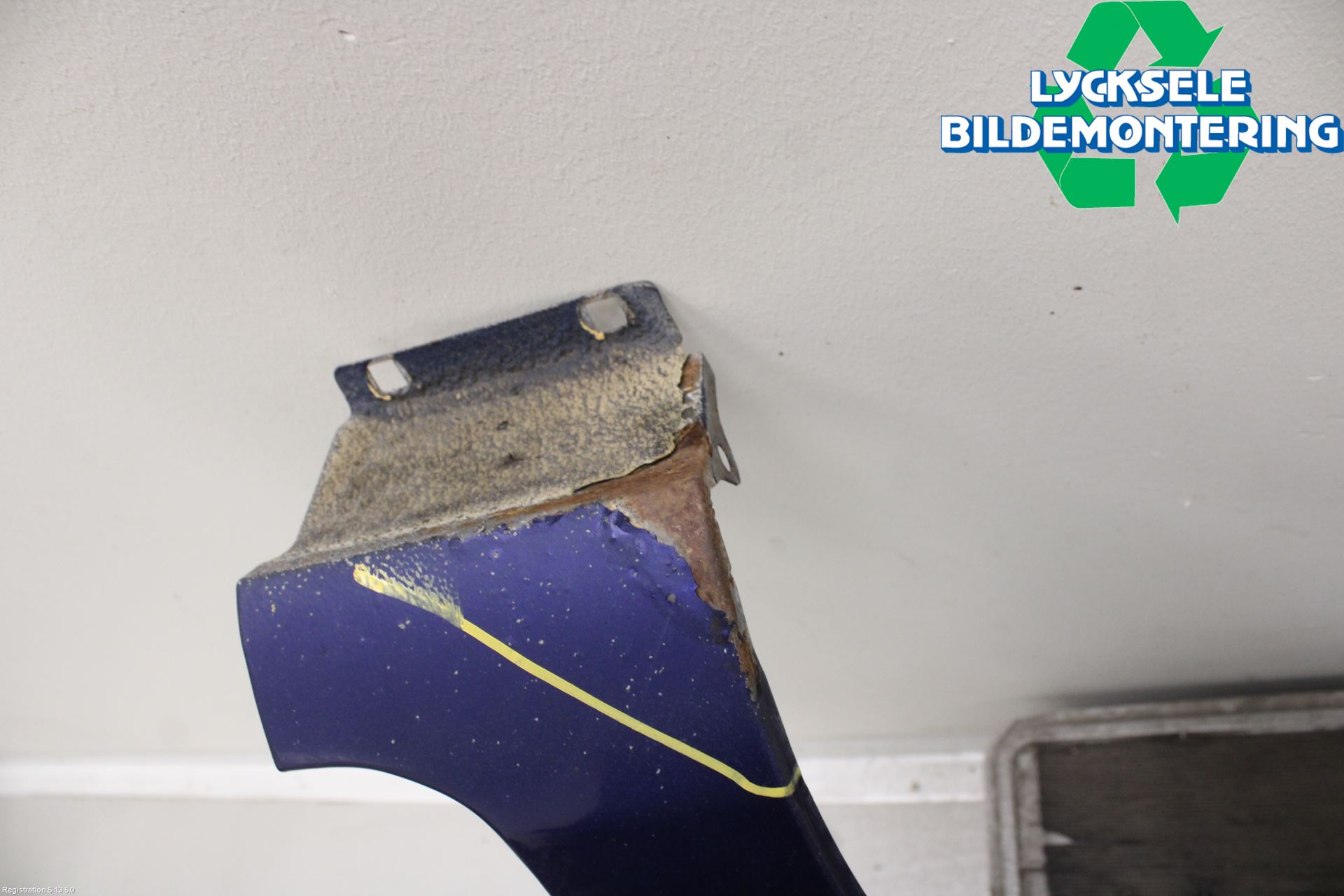 Ford FIESTA 13-17 Skärm Fram Vänster