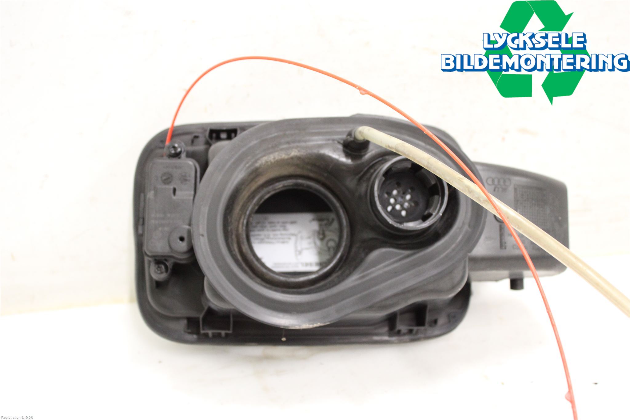 Audi A6 ALLROAD 12-18 Tanklucka