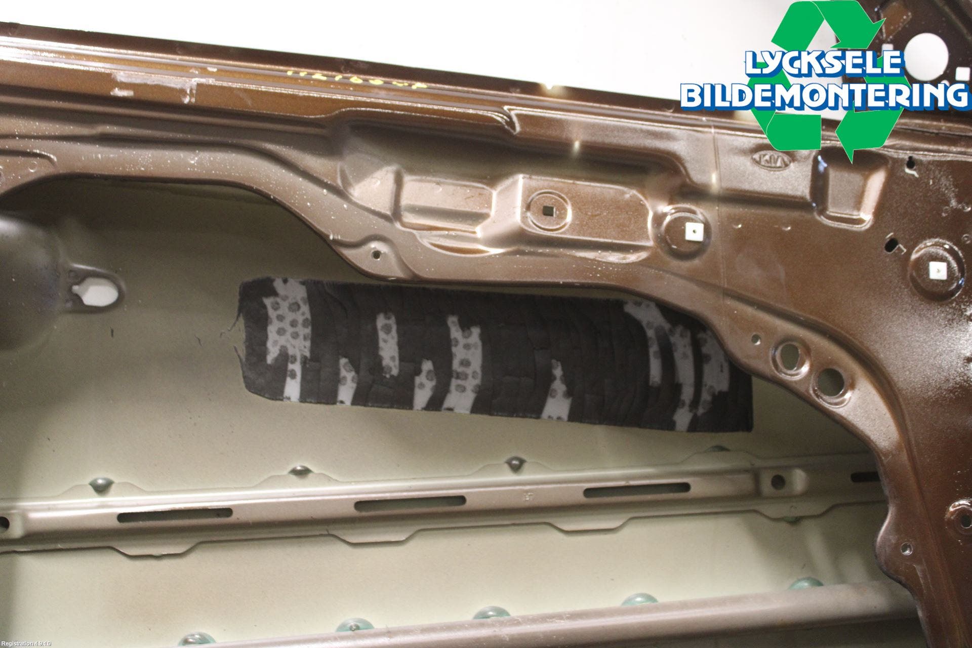 Kia SORENTO 10-14 Dörr Fram Vänster