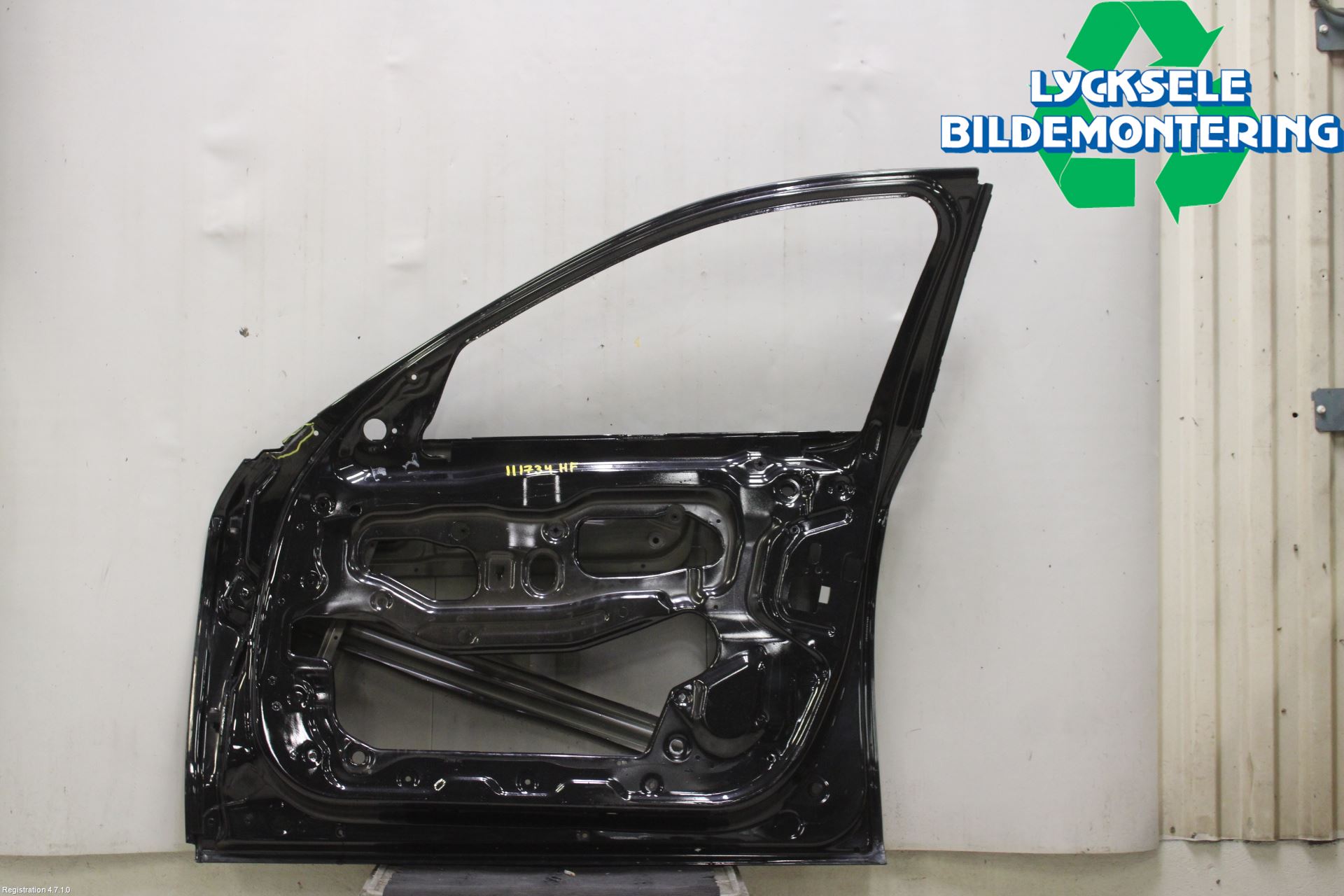 BMW 5 F10/F11/F18 09-17 Dörr Fram Höger