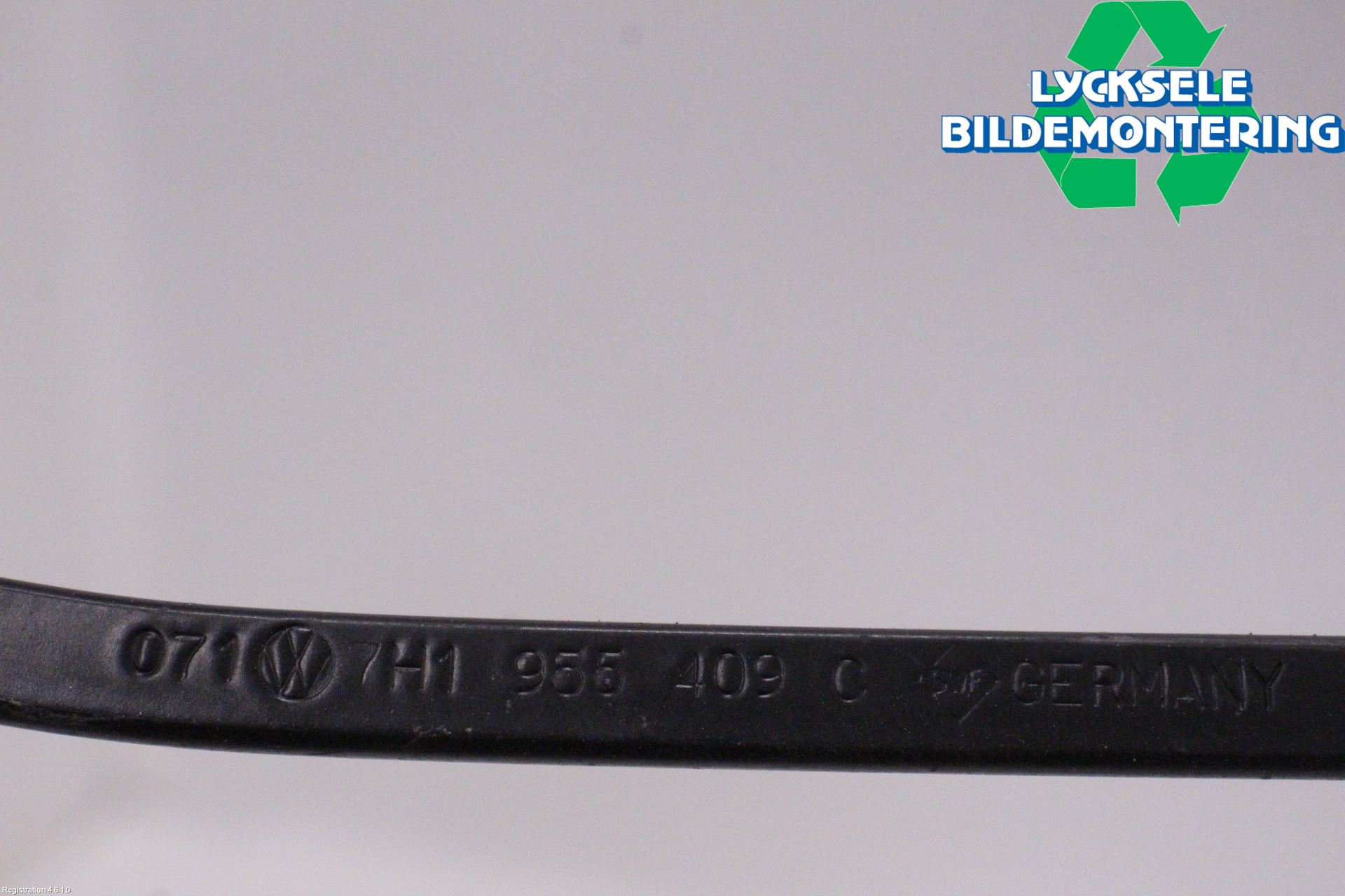 Volkswagen VW TRANSP/CARAVELLE (T5) 04-15 Torkararm Armar Vindruta