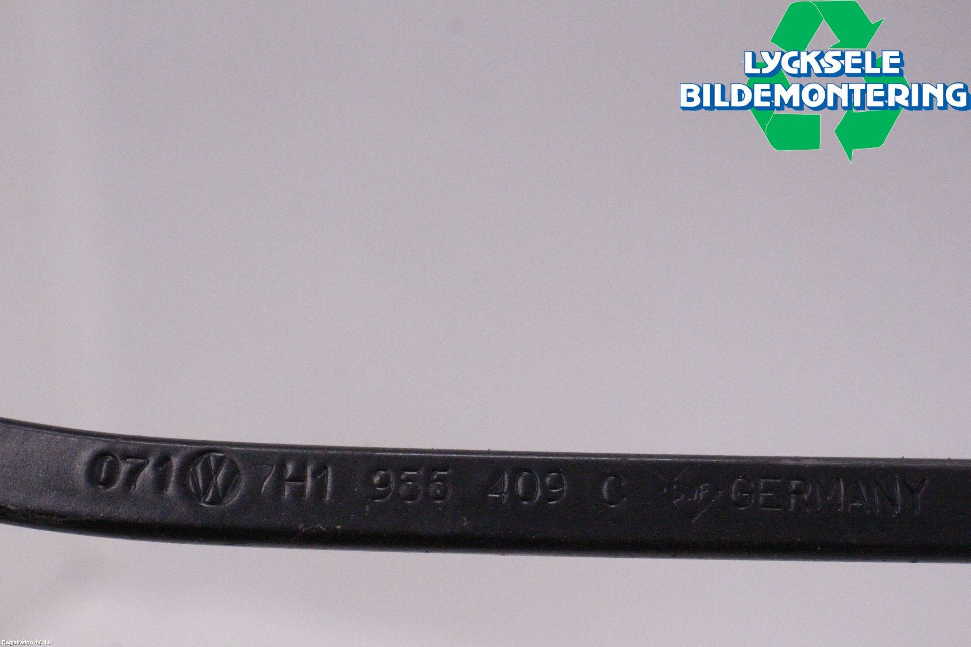 Volkswagen VW TRANSP/CARAVELLE (T5) 04-15 Torkararm Armar Vindruta