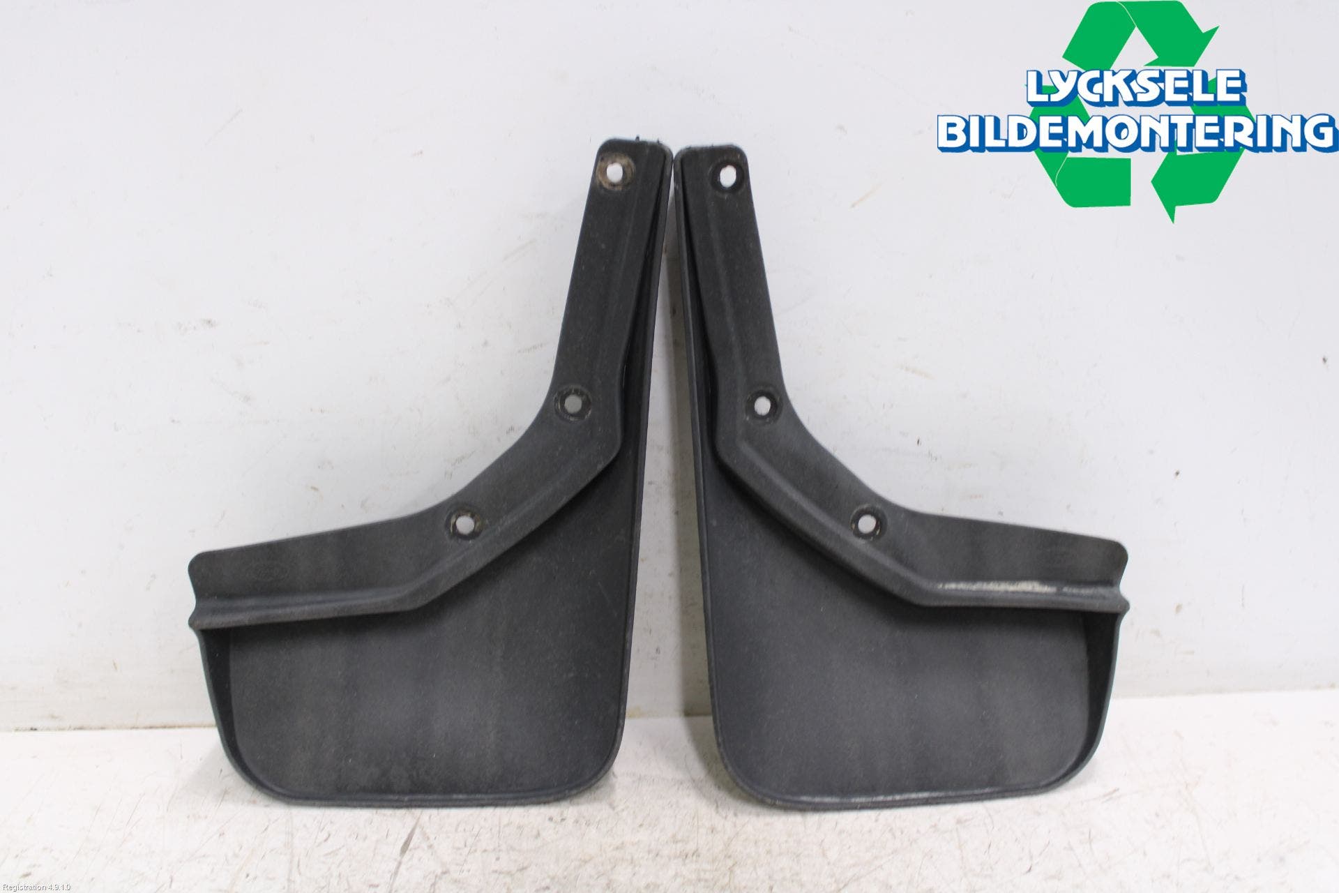 Ford KUGA 13-16 Stänkskydd