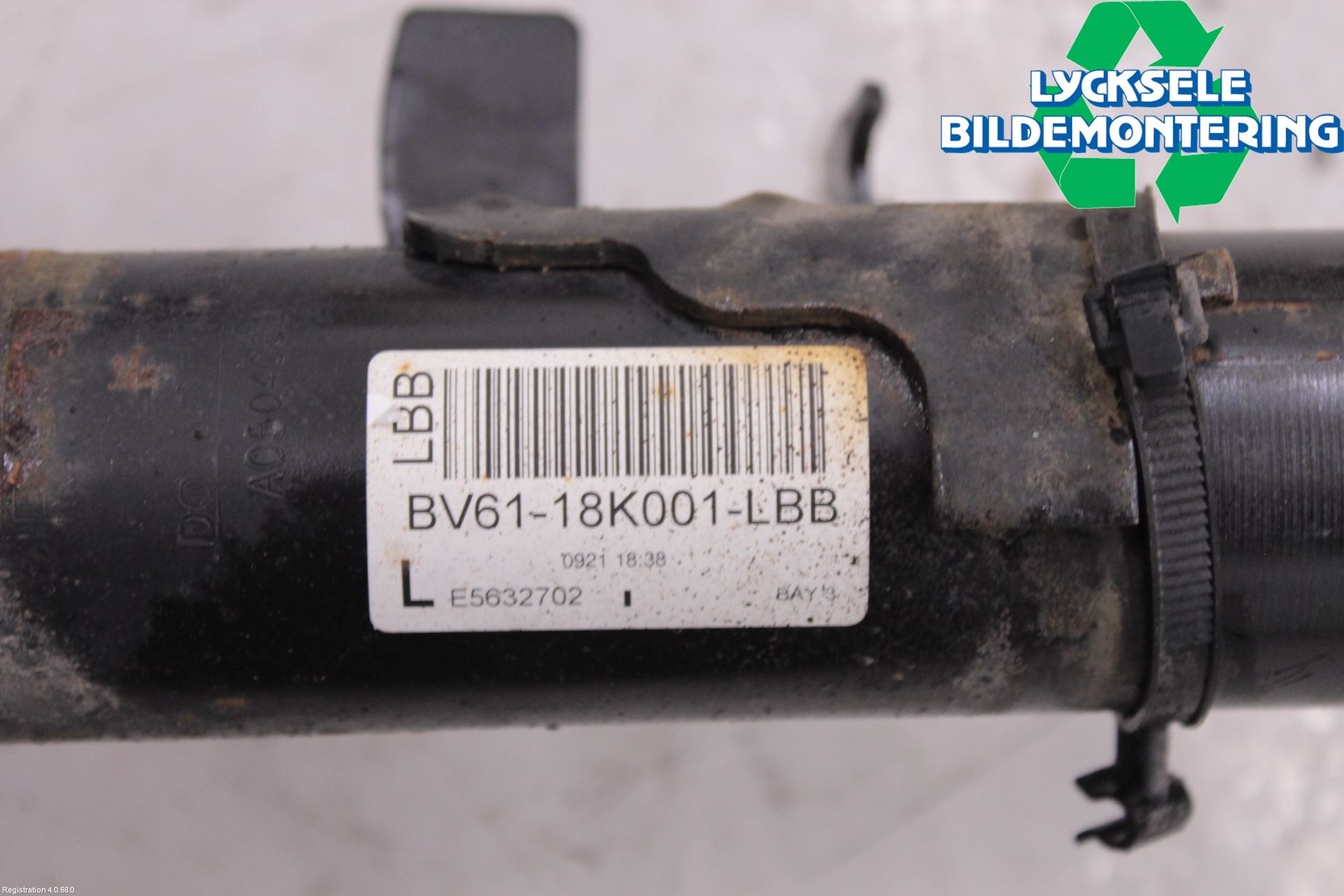 Ford FOCUS 15-18 Fjäderben Fram Vänster