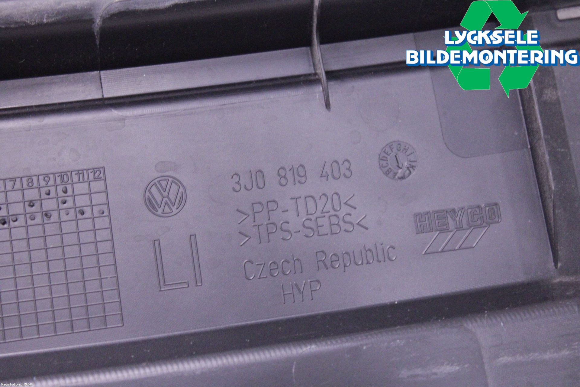 Volkswagen VW PASSAT 24- Torpedplåt-Torpedplast