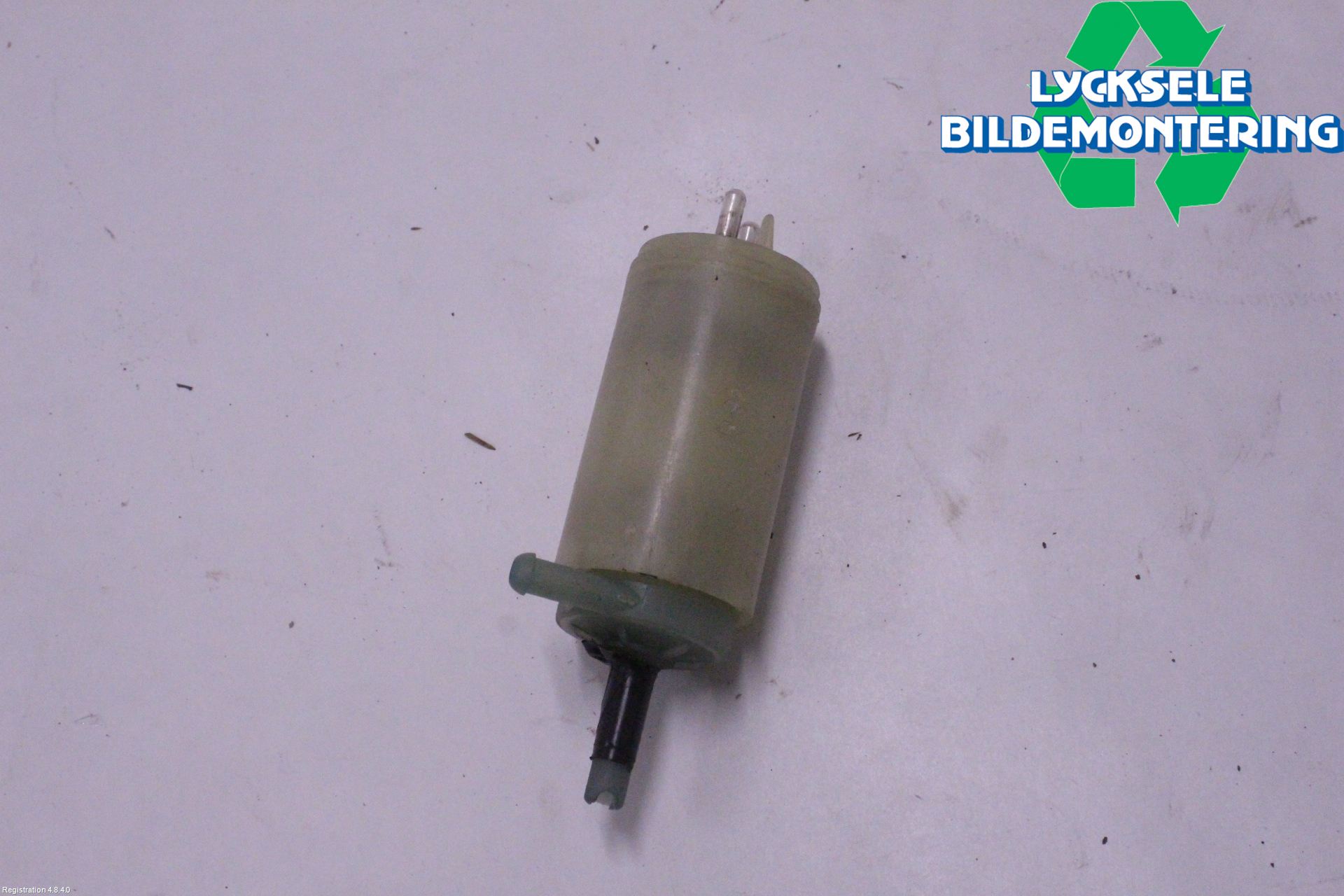 Mercedes-Benz MB 200-500  (W124) 86-96 Spolarpump Vindruta