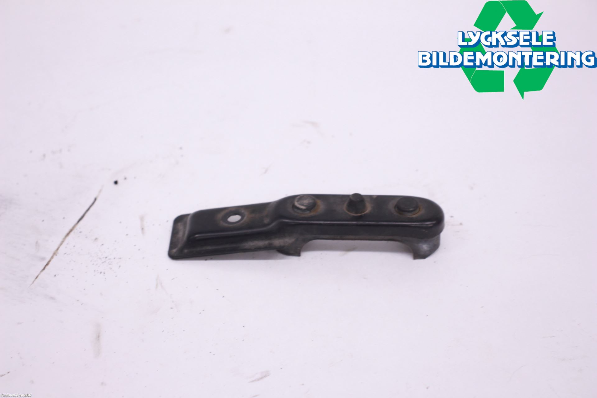 Volvo 740 88-92 Kylarfäste-Ram-Balk