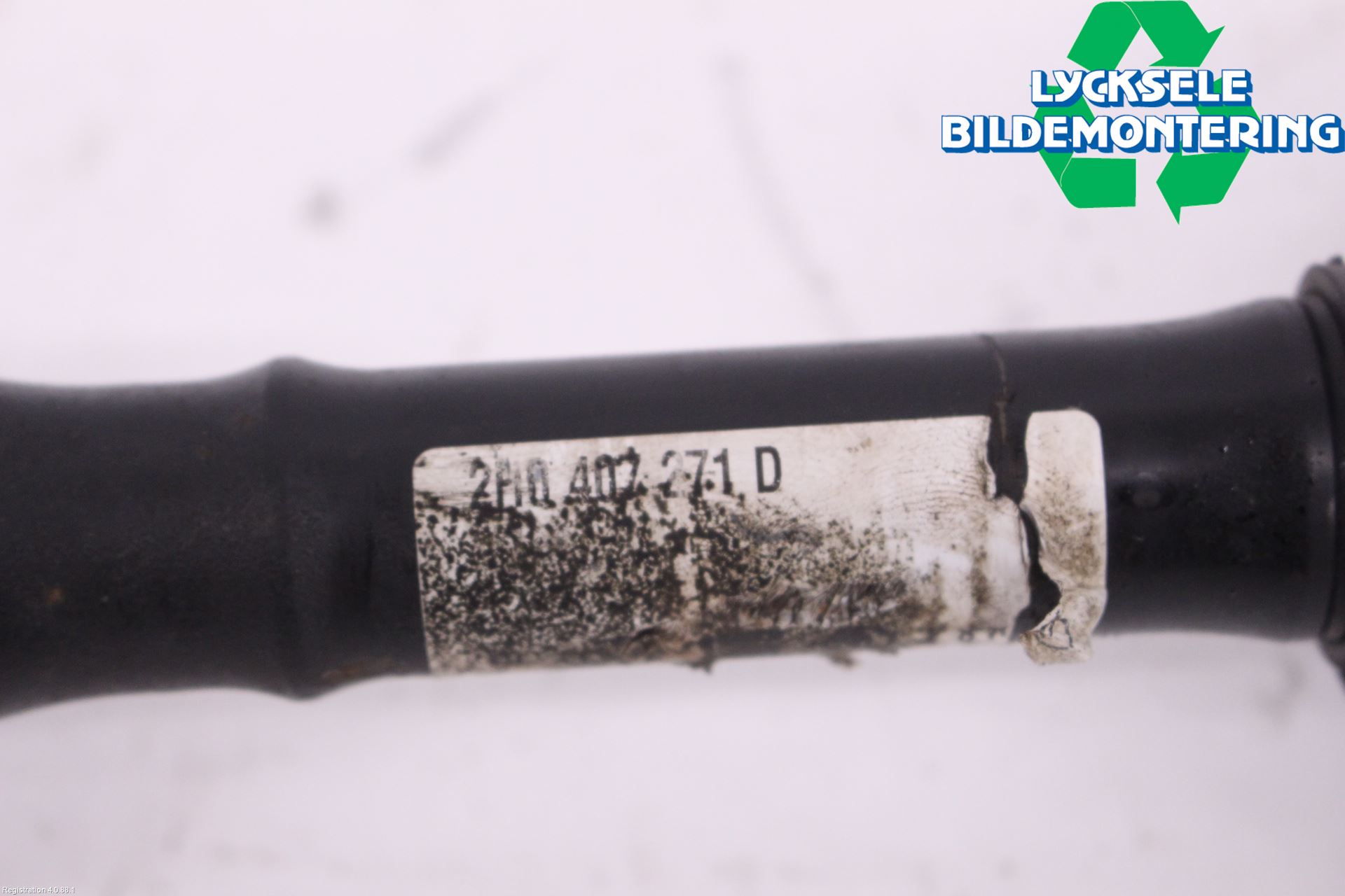 Volkswagen VW AMAROK 2H 10-22 Drivaxel Fram Vänster