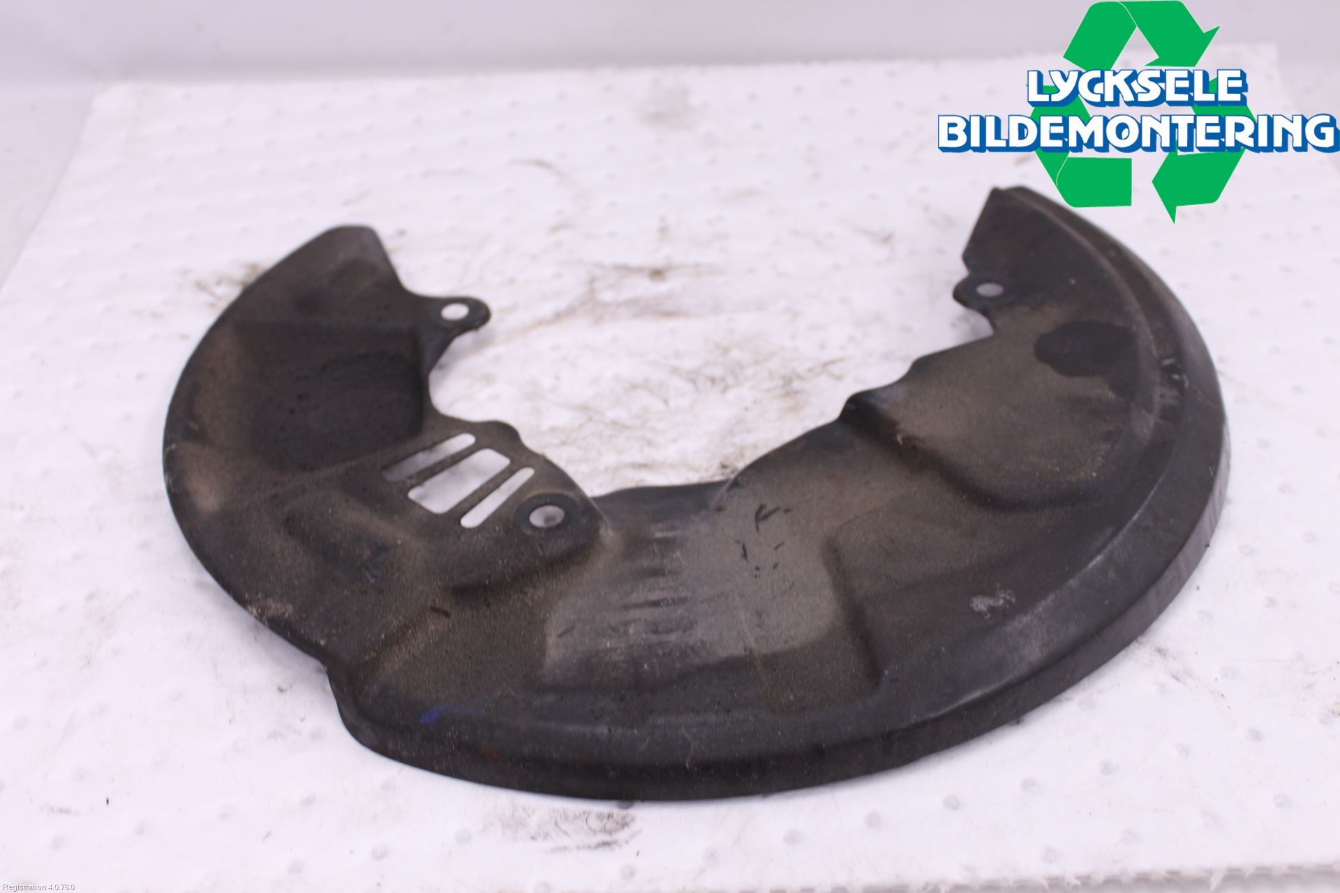 Subaru OUTBACK 15-20 Bromssköld Fram