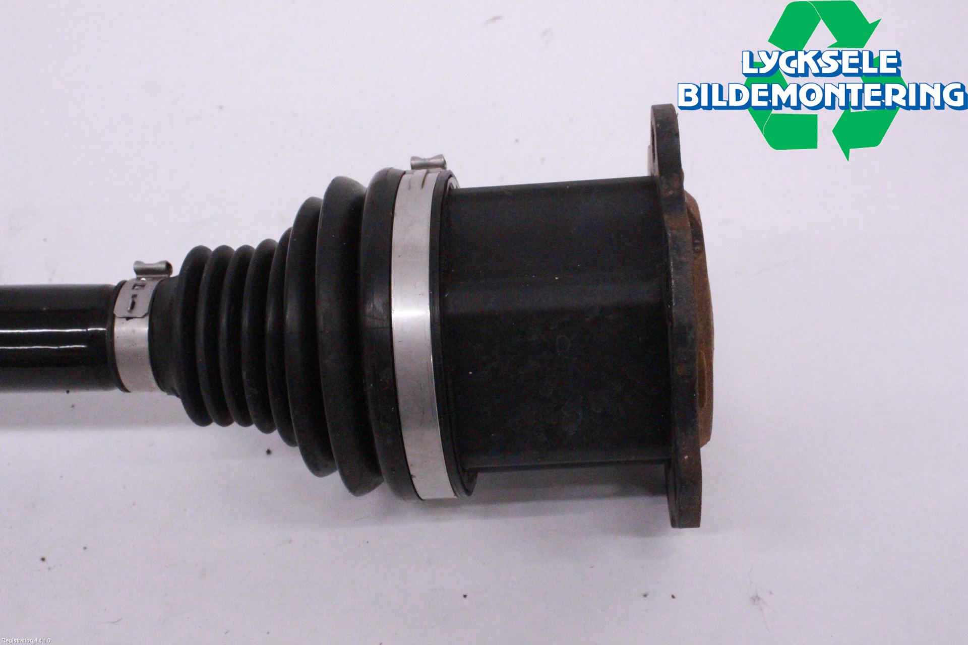 Audi A4/S4 B9 20- Drivaxel Fram Vänster