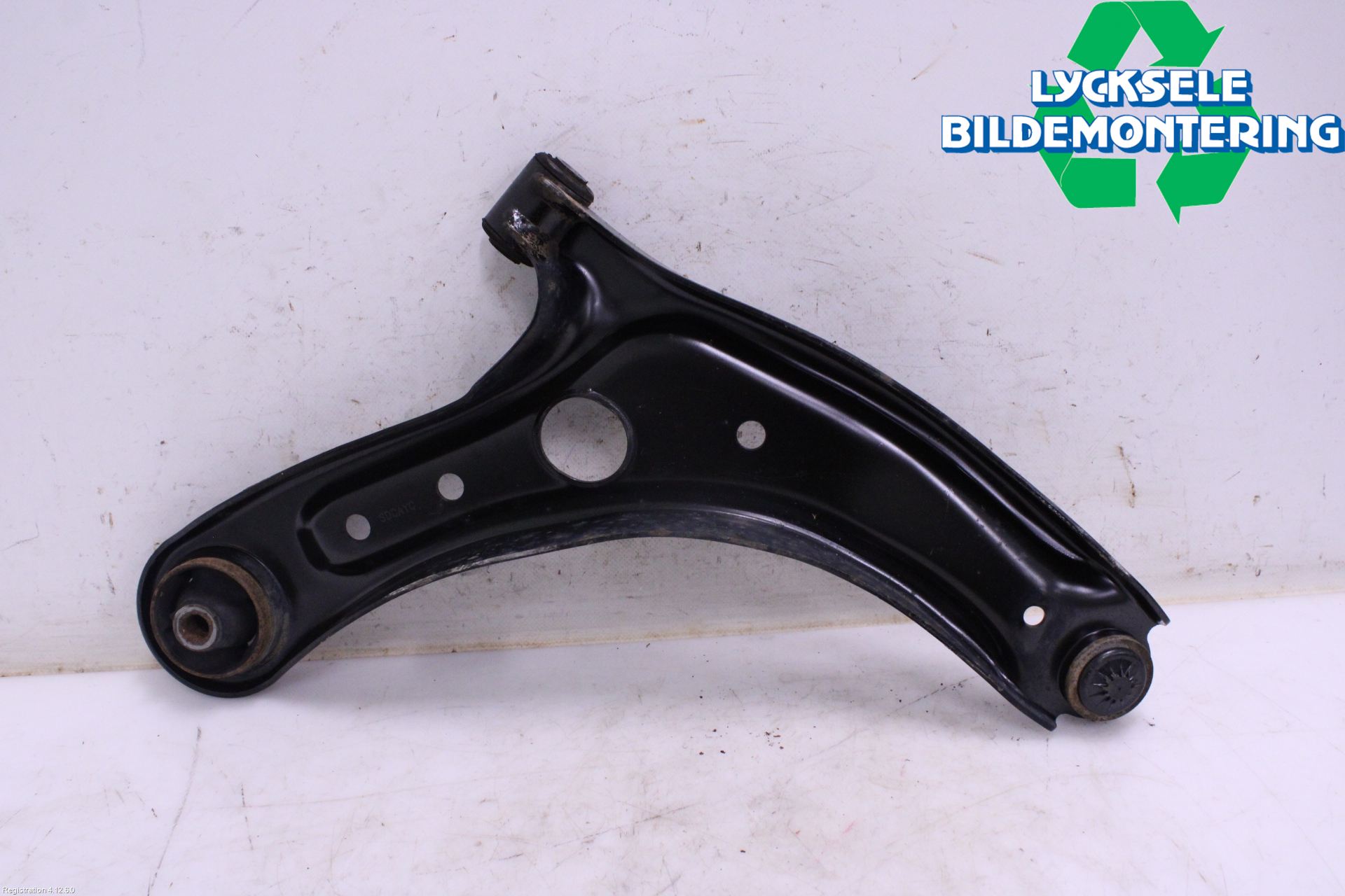 Kia STONIC 18->> Bärarm Fram Undre Vä