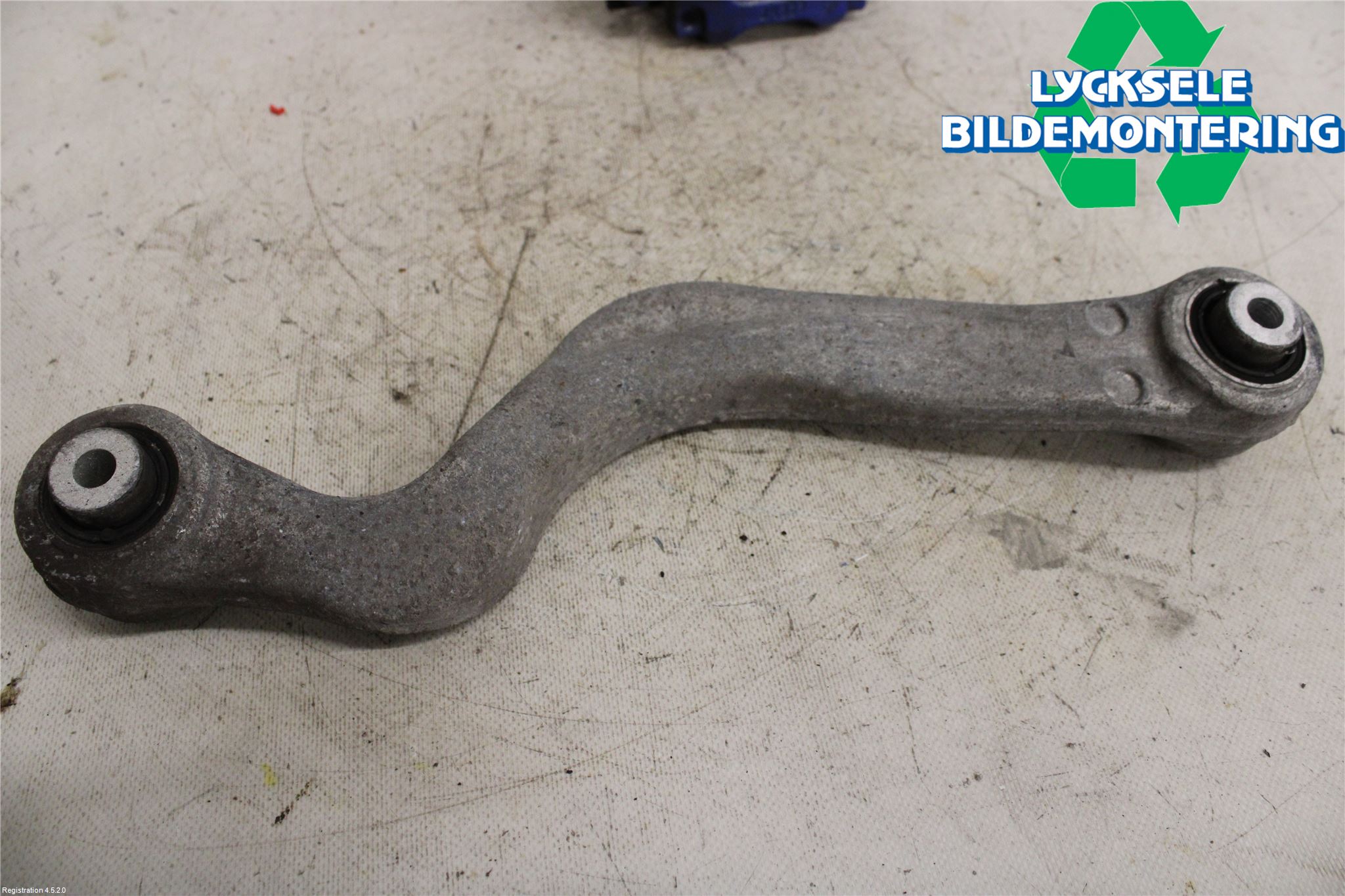 Landrover LAND ROVER DISCOVERY SPORT 15- Bärarm Bak Övre Höger