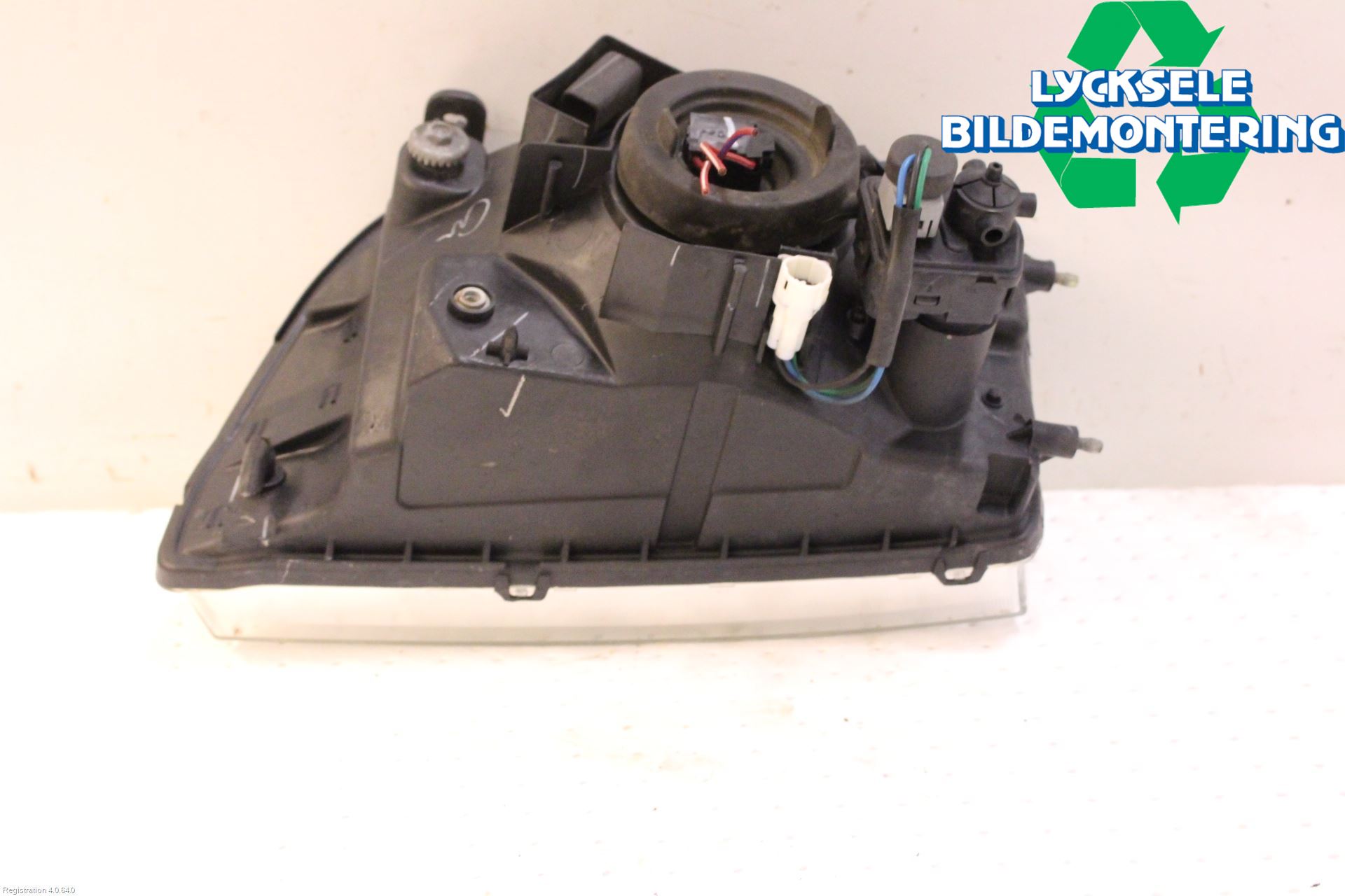 Mitsubishi L200   96-06 Strålkastare Höger