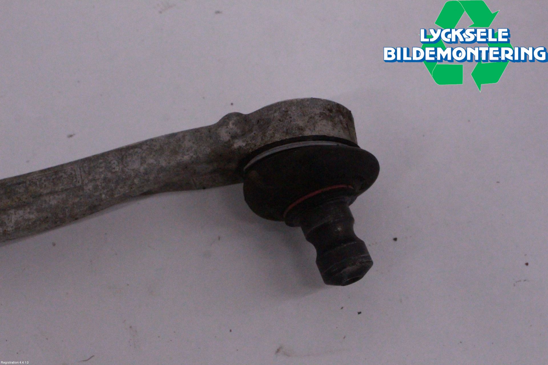 Audi A4/S4 B9 20- Bärarm Fram Övre Vä