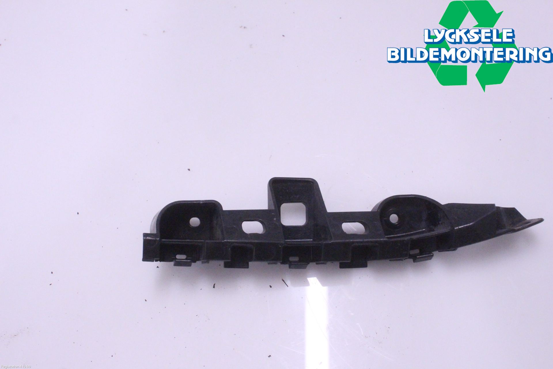 Volkswagen VW PASSAT 11-14 Stötfångarfäste Fram Hö