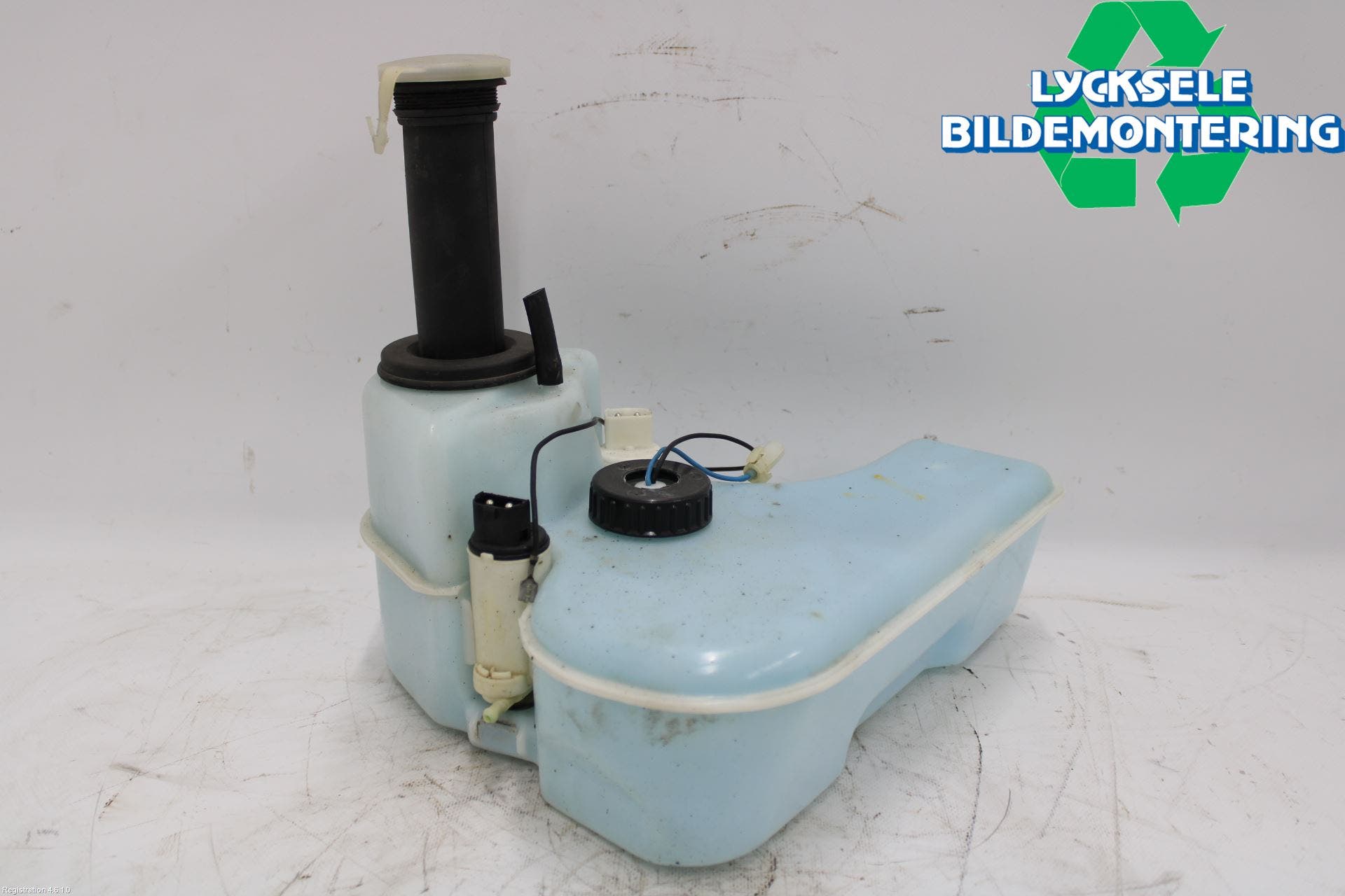 Volvo 740 88-92 Spolartank Baklucka