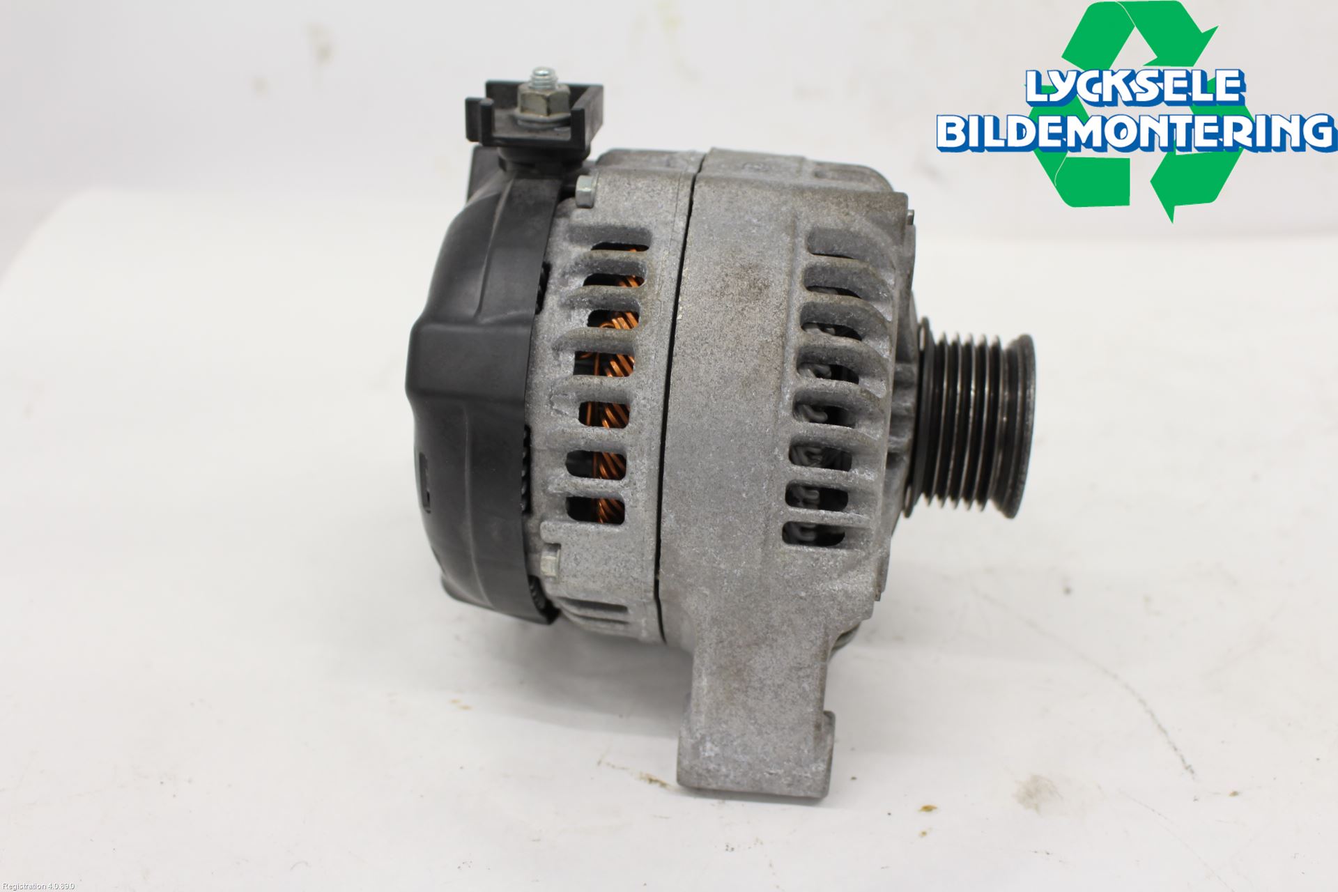 Mini COOPER CLUBMAN F54 16- Generator