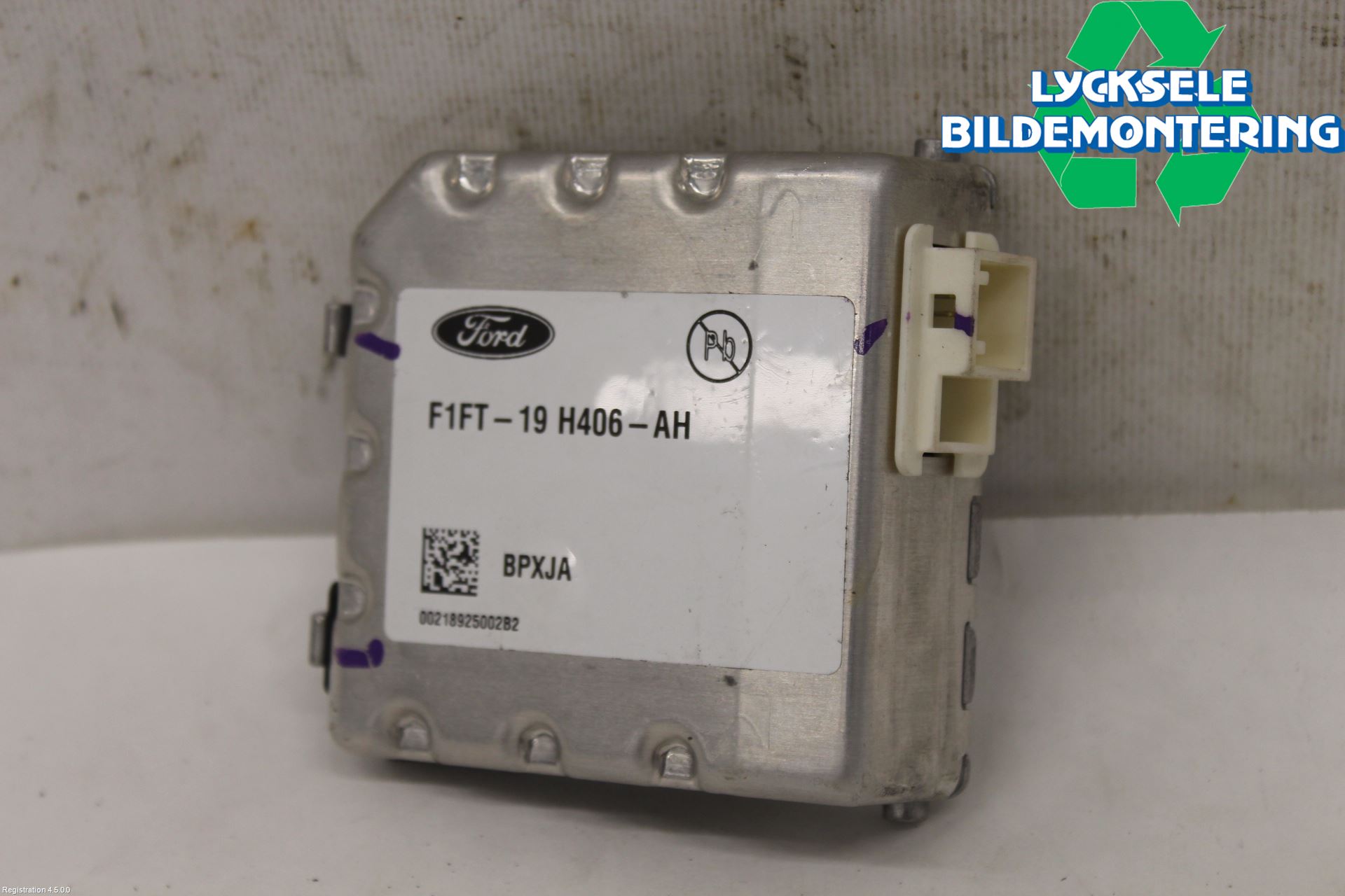 Ford KUGA 17-19 Parkeringshjälp Kamera