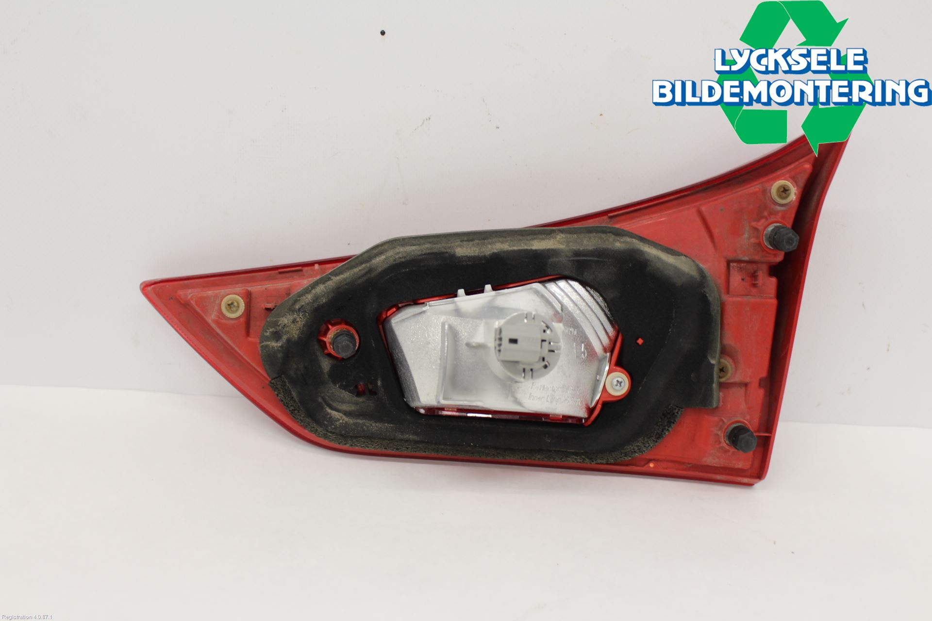 Toyota AURIS 13-19 Bakljus Lucka Vä