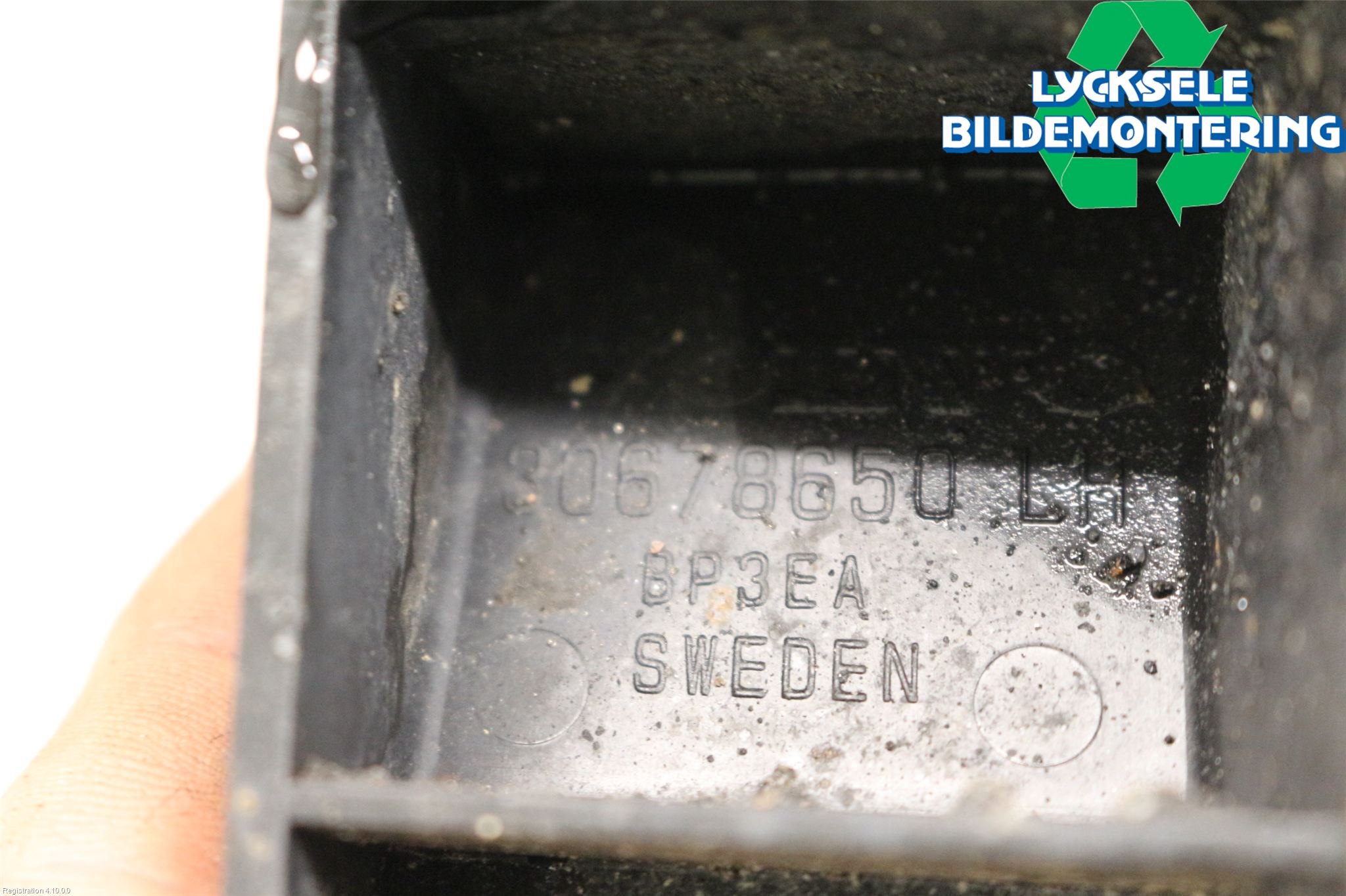 Volvo V70 08-13 Stötfångarfäste Bak Vä