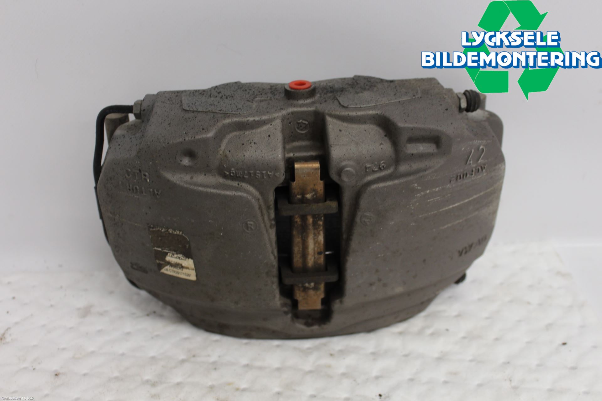 Audi A4/S4 B9 16-19 Bromsok Fram Höger