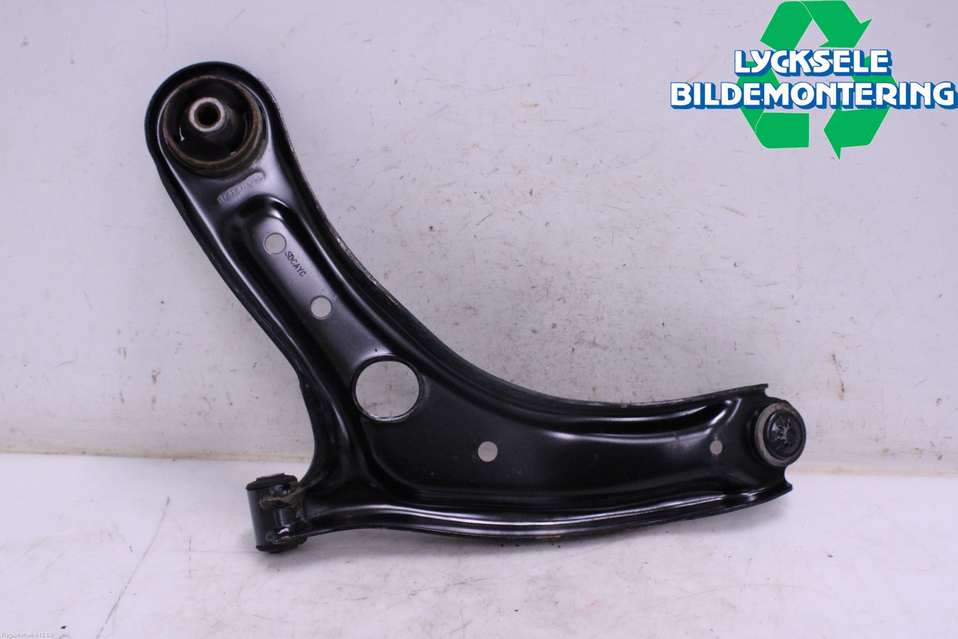 Kia STONIC 18->> Bärarm Fram Undre Hö