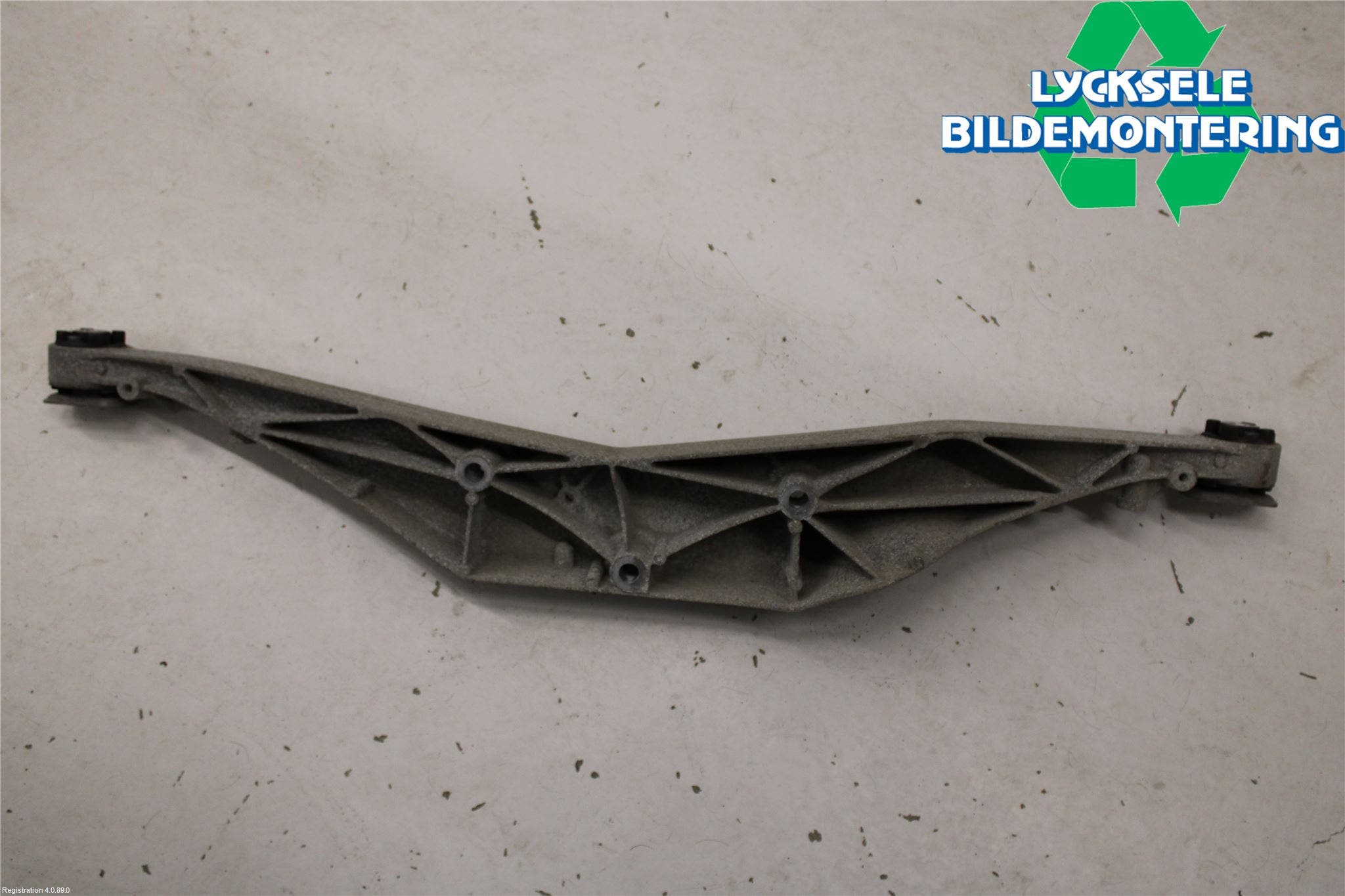 Mini COOPER CLUBMAN F54 16- Bakaxelbalk