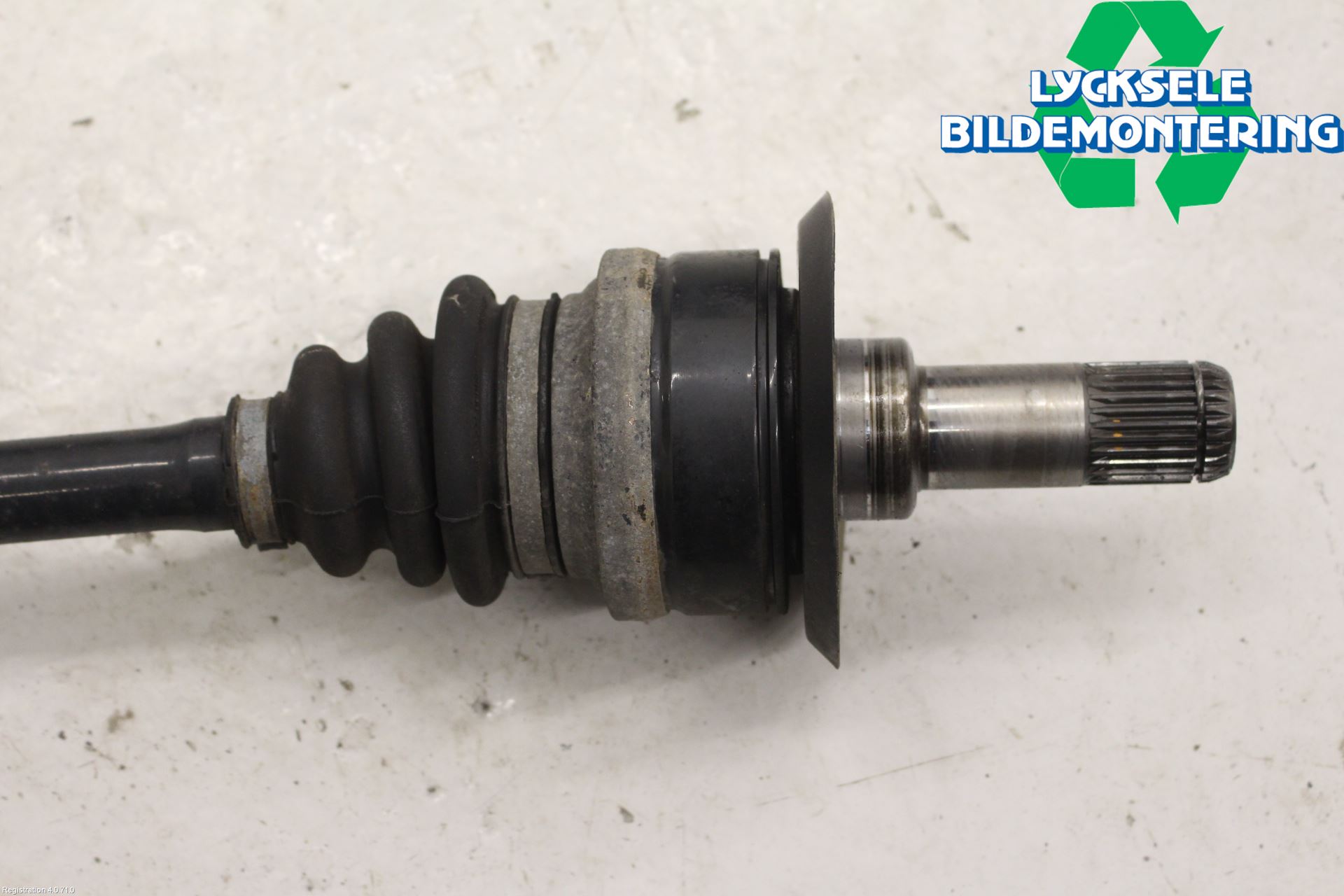 BMW 3 F30/F31/F80 12-19 Drivaxel Bak Höger