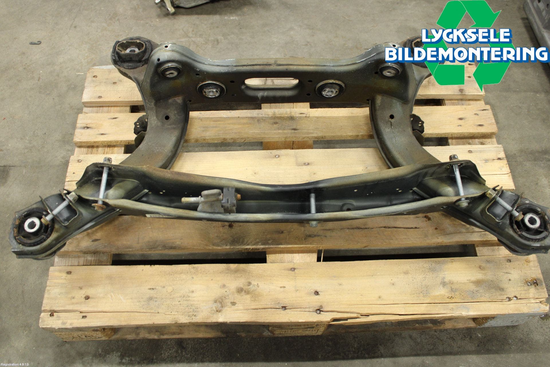 Mercedes-Benz MB C-KLASS (W205) 14-21 Bakaxelbalk