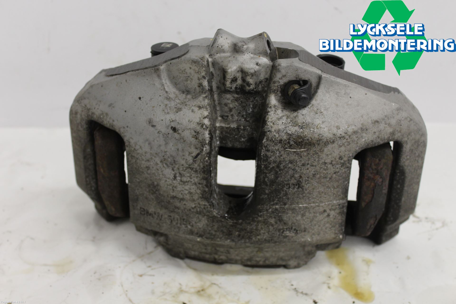 BMW 5 F10/F11/F18 09-17 Bromsok Fram Höger