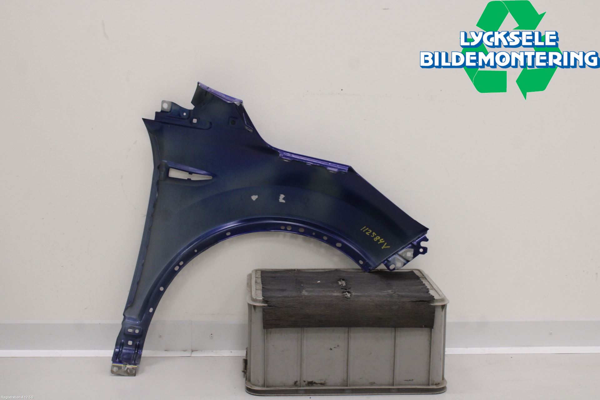 Ford KUGA 17-19 Skärm Fram Vänster