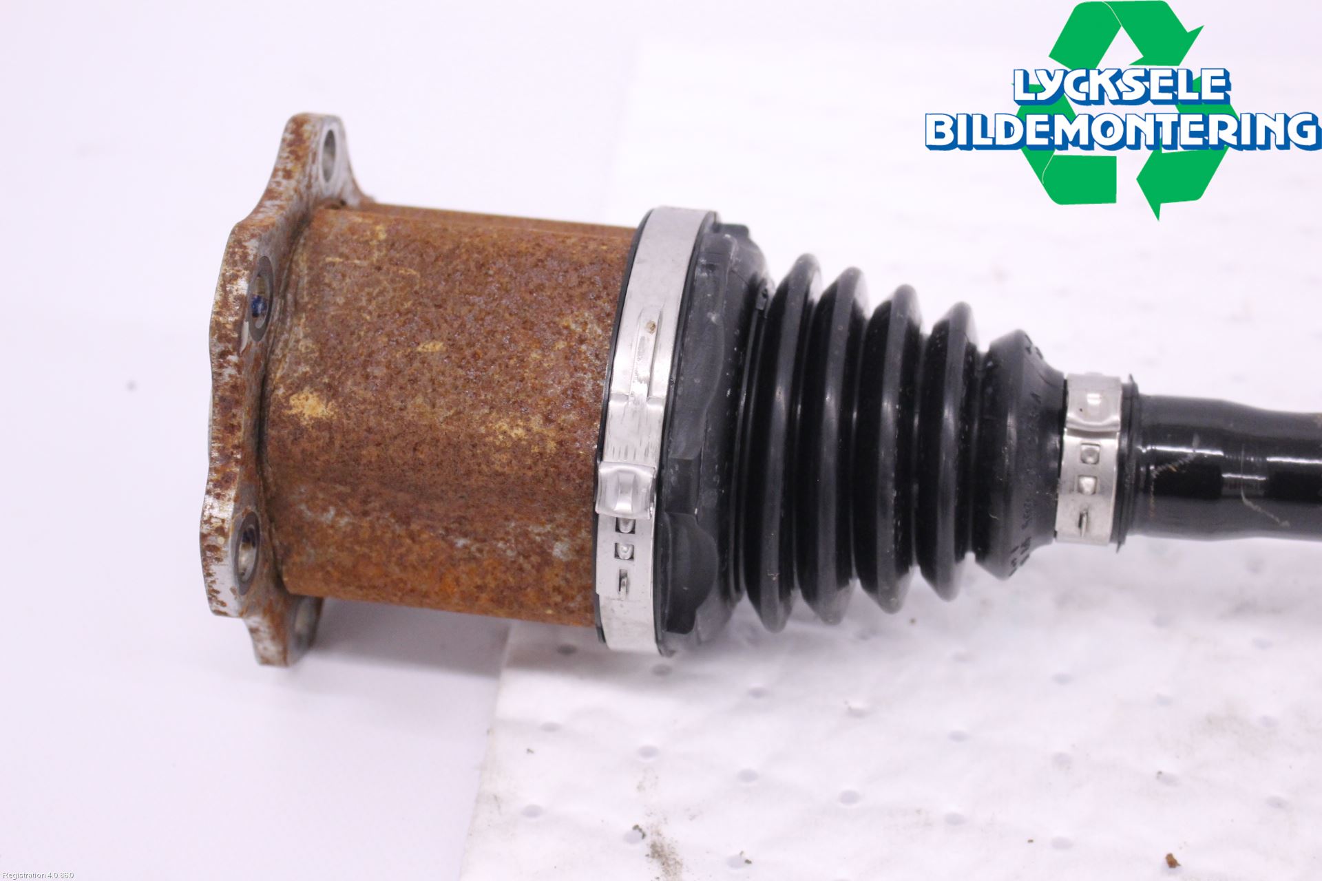 Volkswagen VW T-ROC 18- Drivaxel Fram Vänster