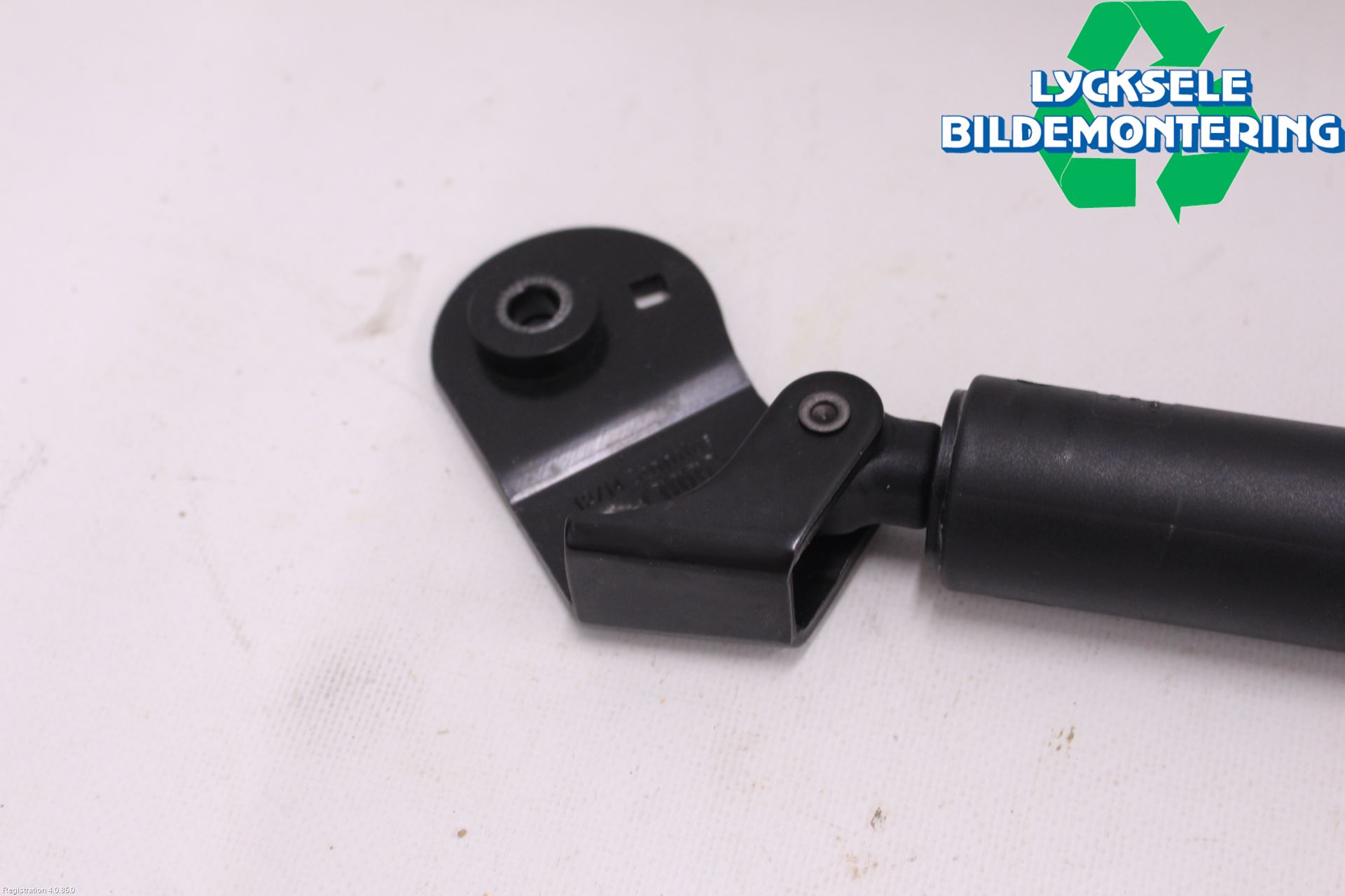 Audi A7/S7 4G 11-17 Bakluckeöppnare Automatisk